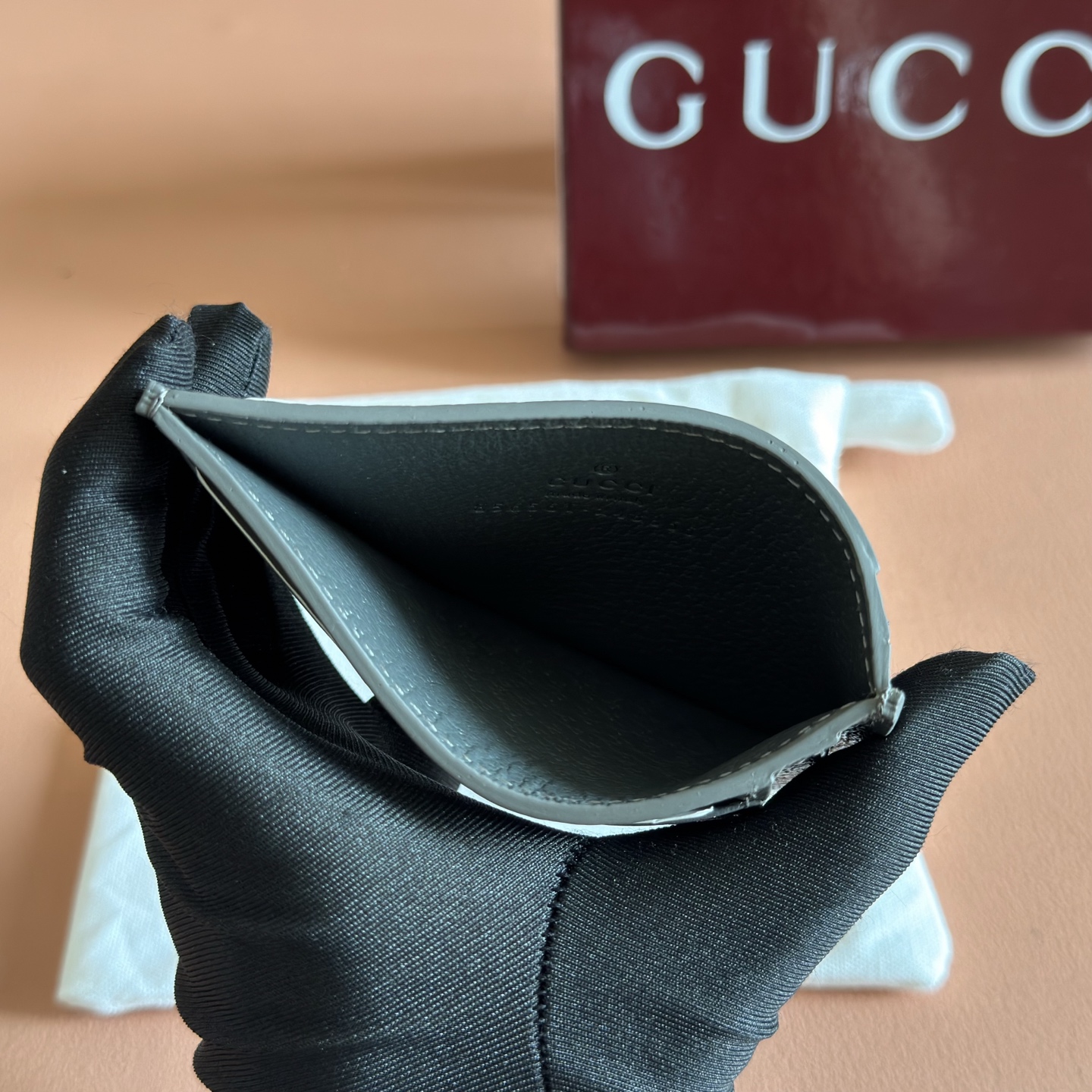 Gucci Basic Bag Black M-s