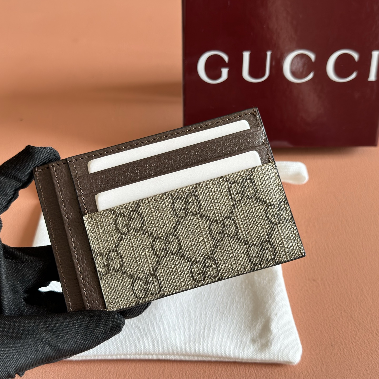 Gucci Basic Bag Black M-s