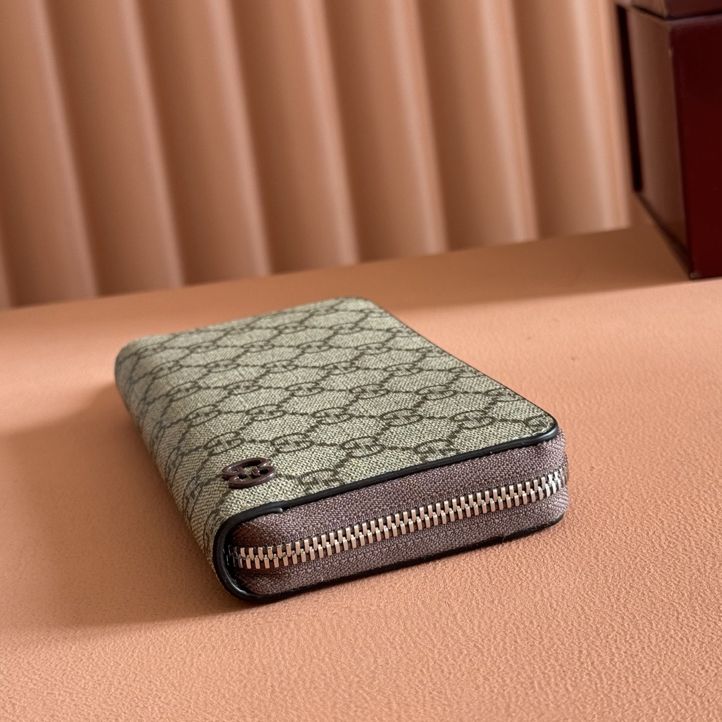 Gucci Basic Bag Black M-s