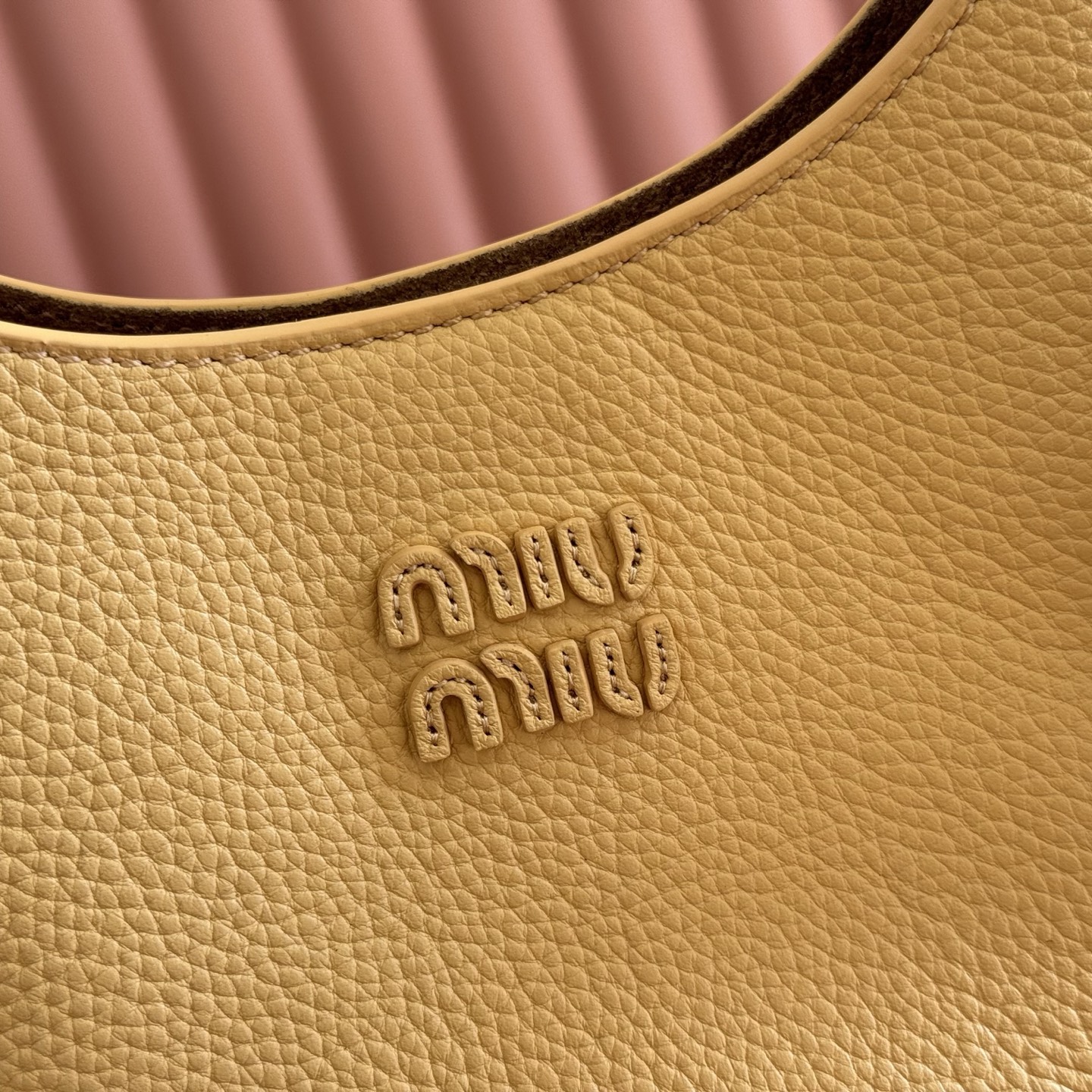 Miu Miu Tote Bag Cow Leather 12cm-m-l