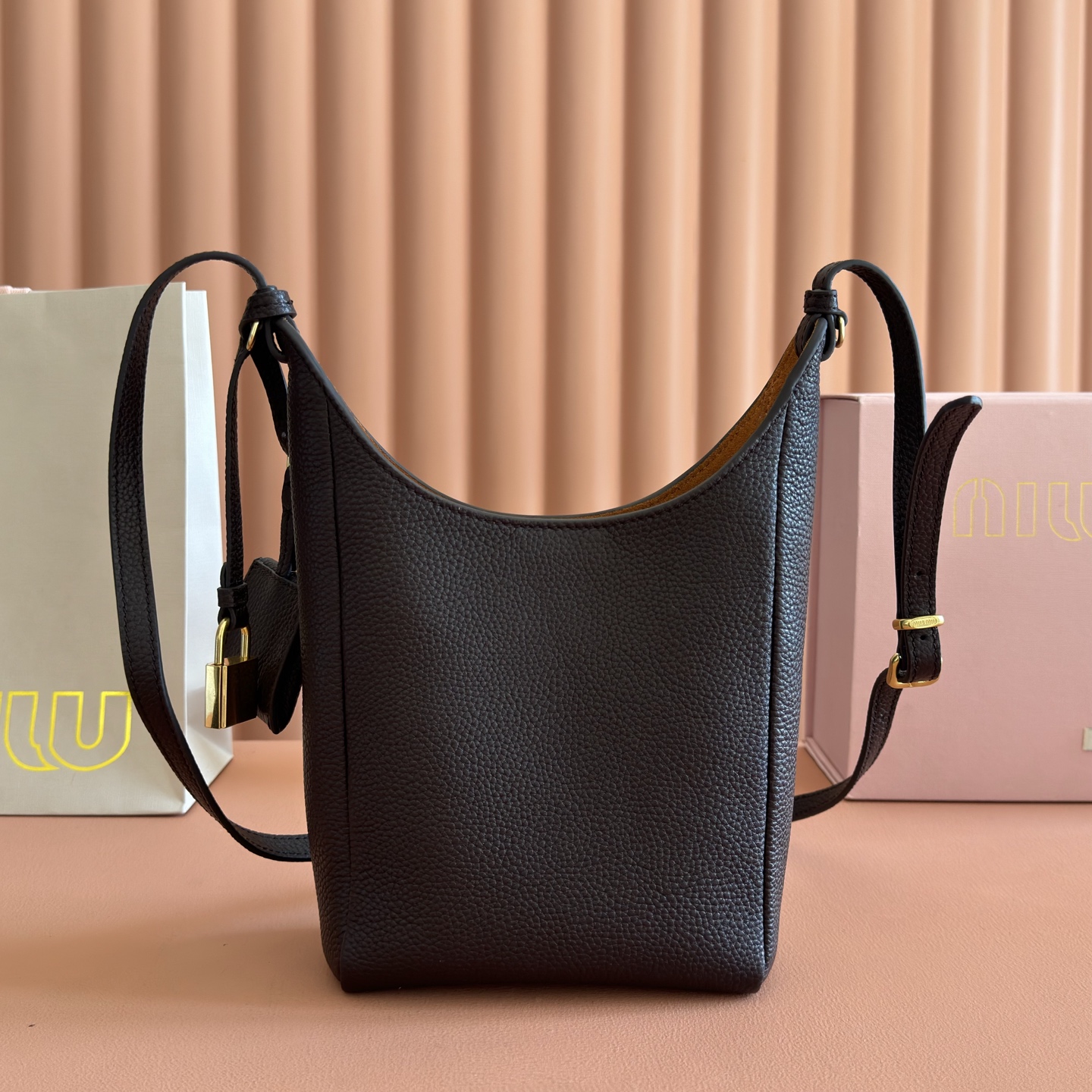 Miu Miu Tote Bag Cow Leather 12cm-m-l