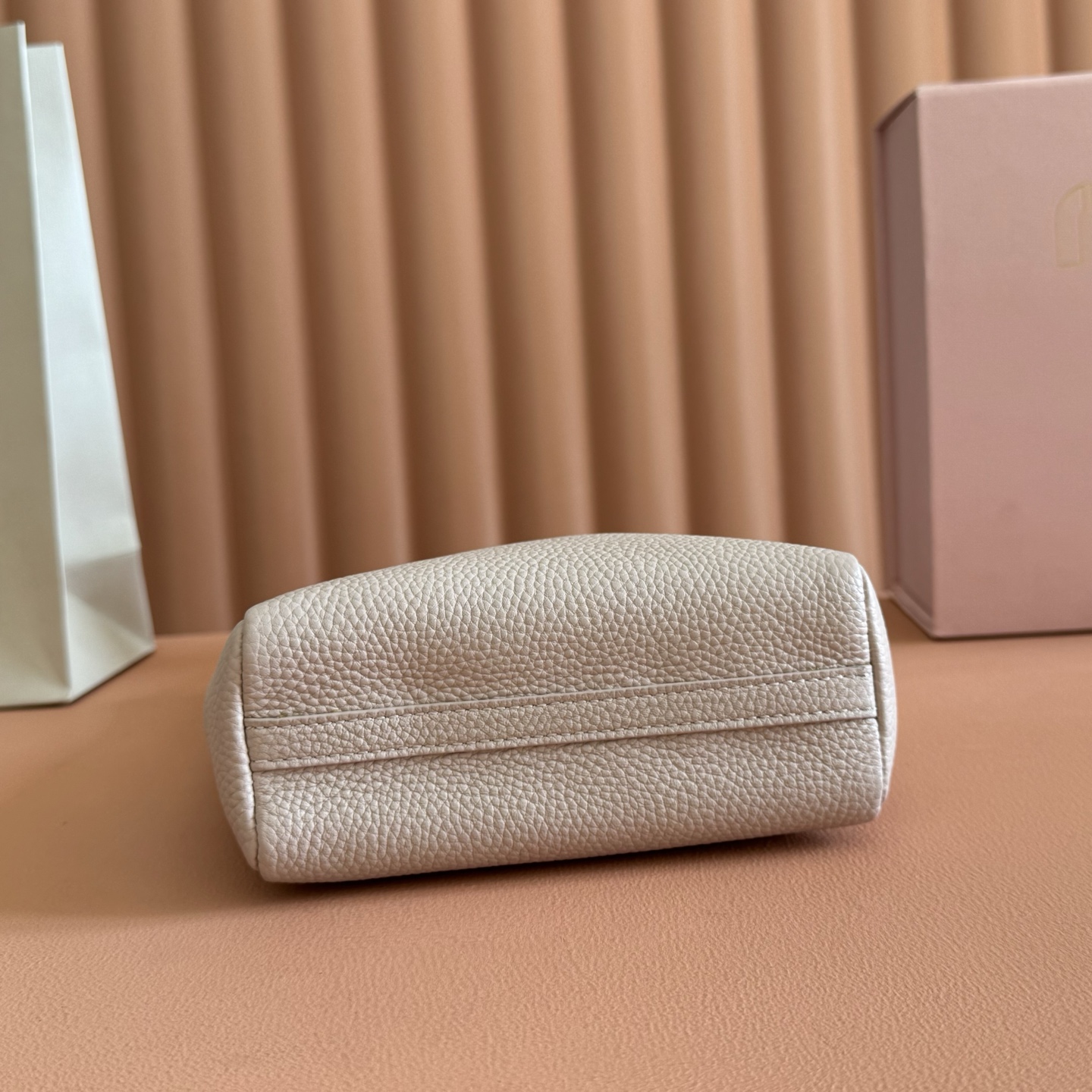 Miu Miu Tote Bag Cow Leather 12cm-m-l