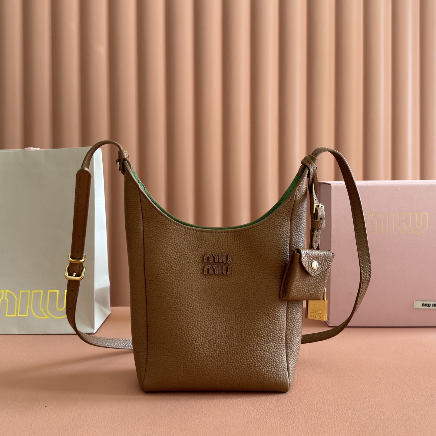 Miu Miu Tote Bag Cow Leather 12cm-m-l