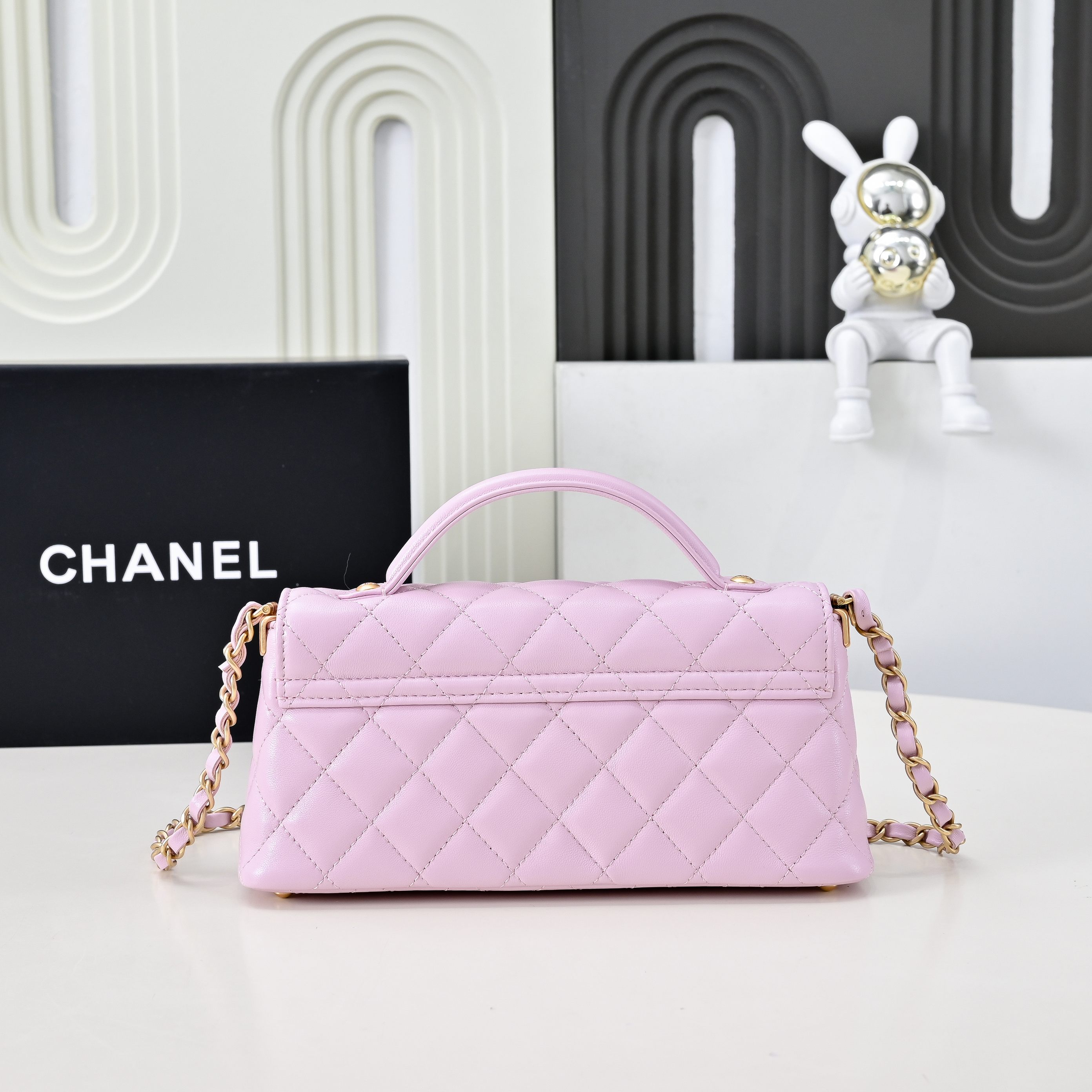 Chanel Basic Bag M-l