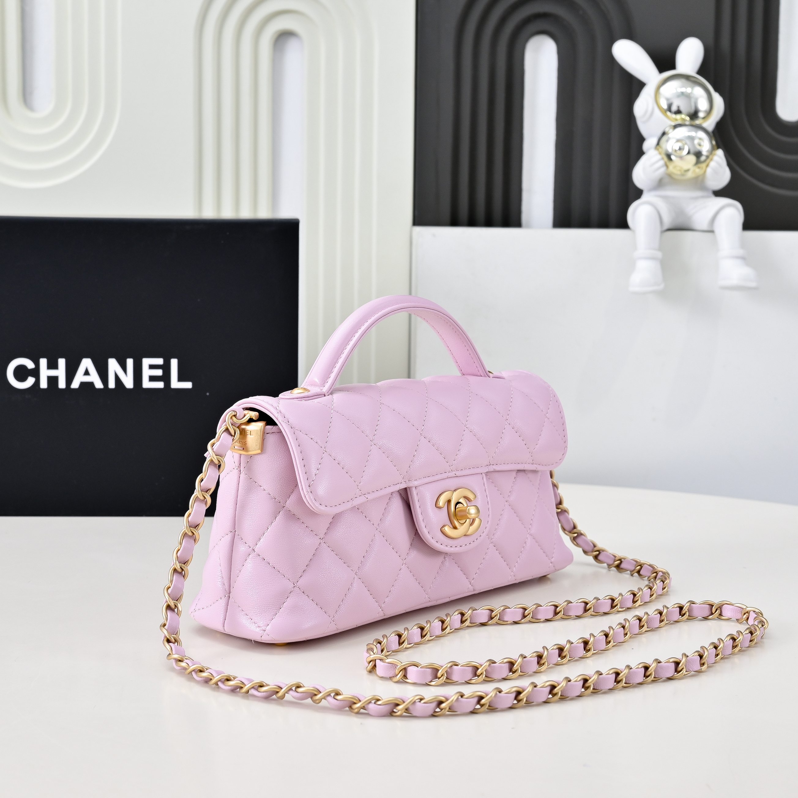 Chanel Basic Bag M-l