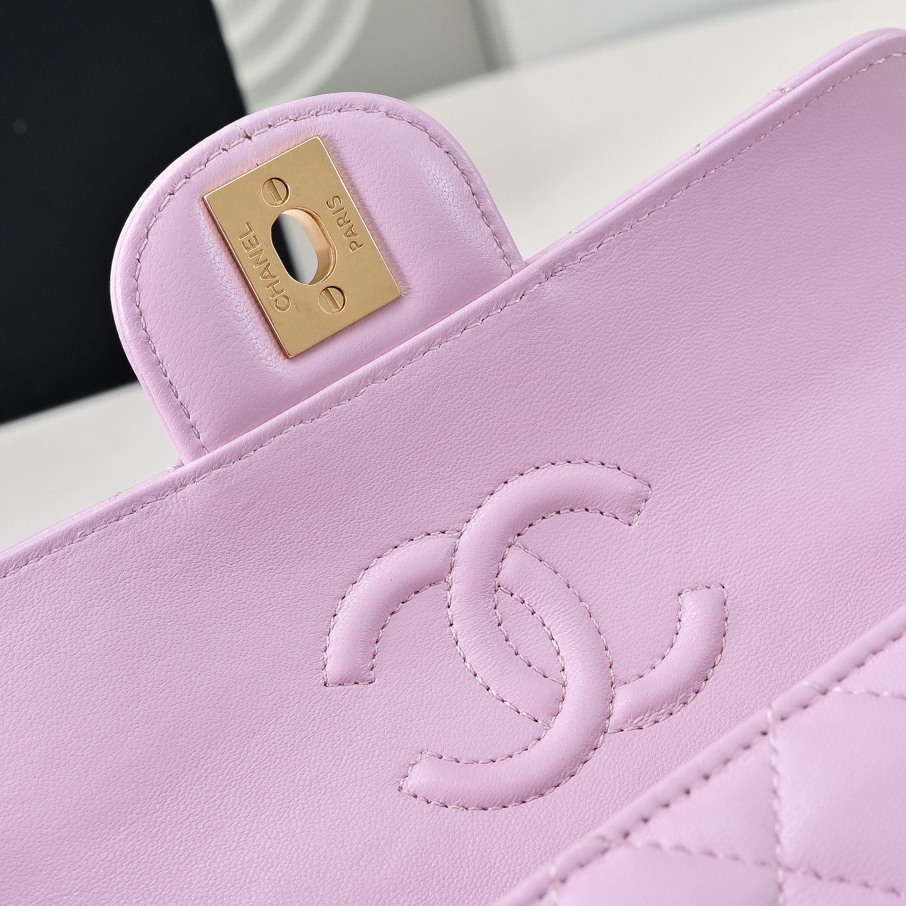 Chanel Basic Bag M-l