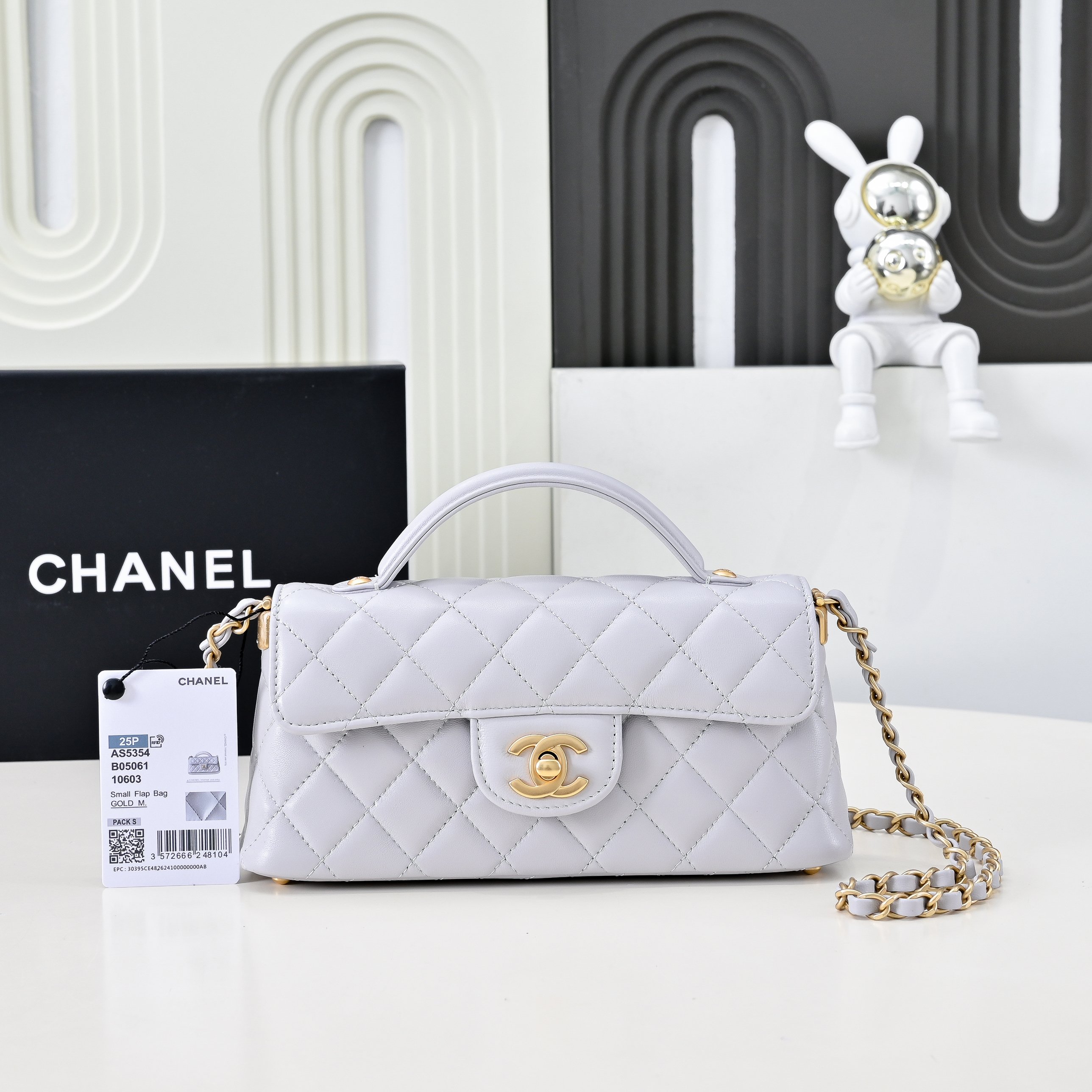 Chanel Basic Bag M-l