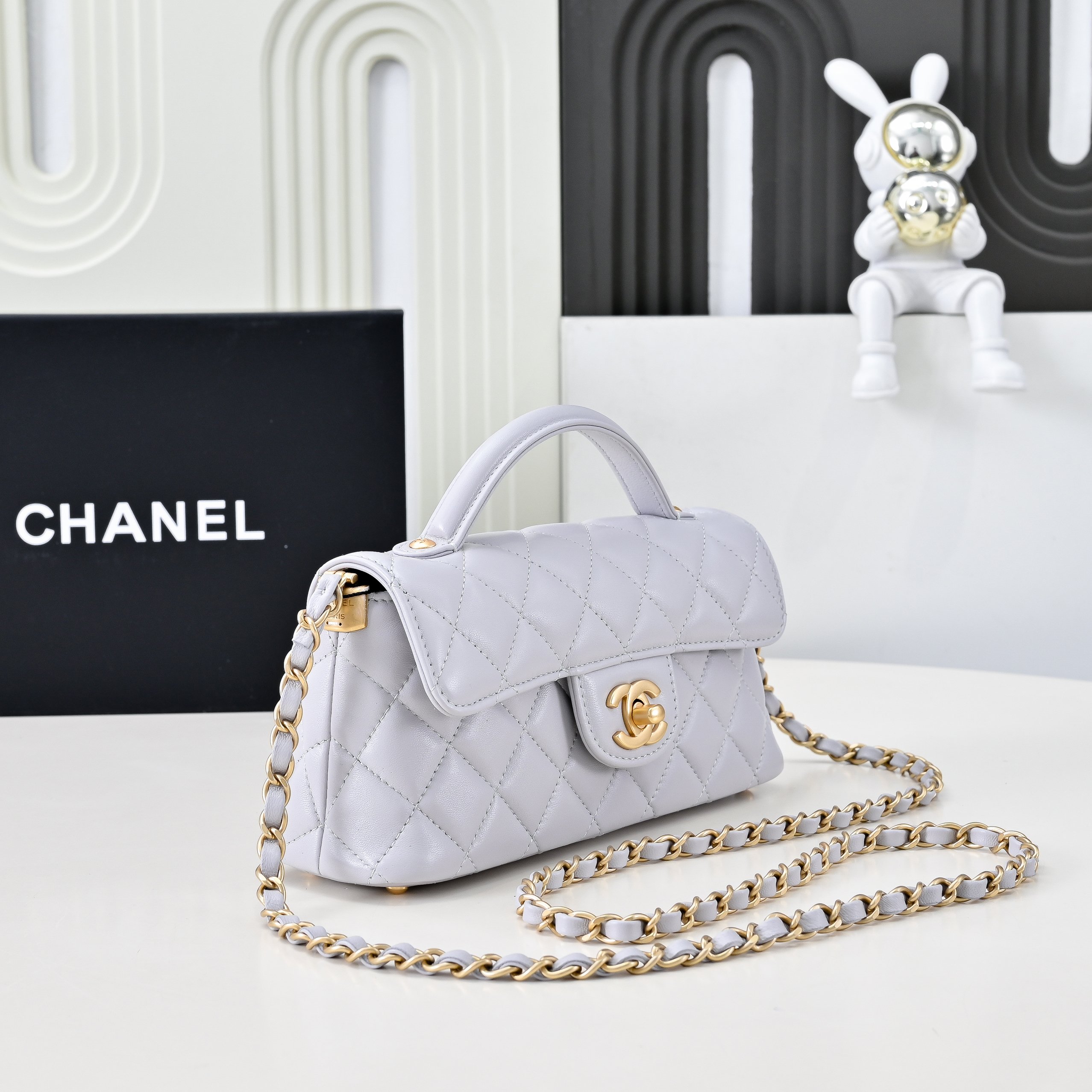 Chanel Basic Bag M-l