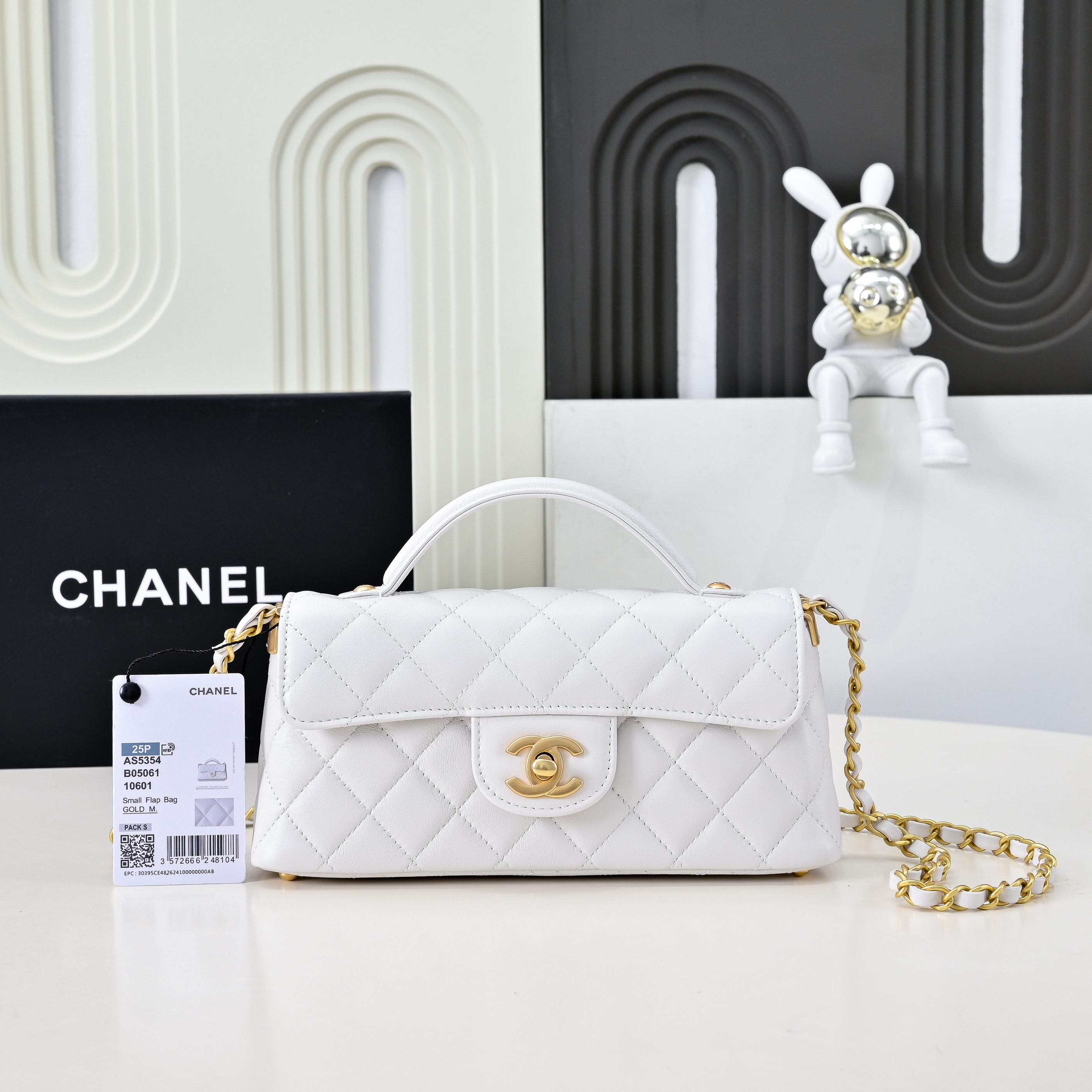 Chanel Basic Bag M-l