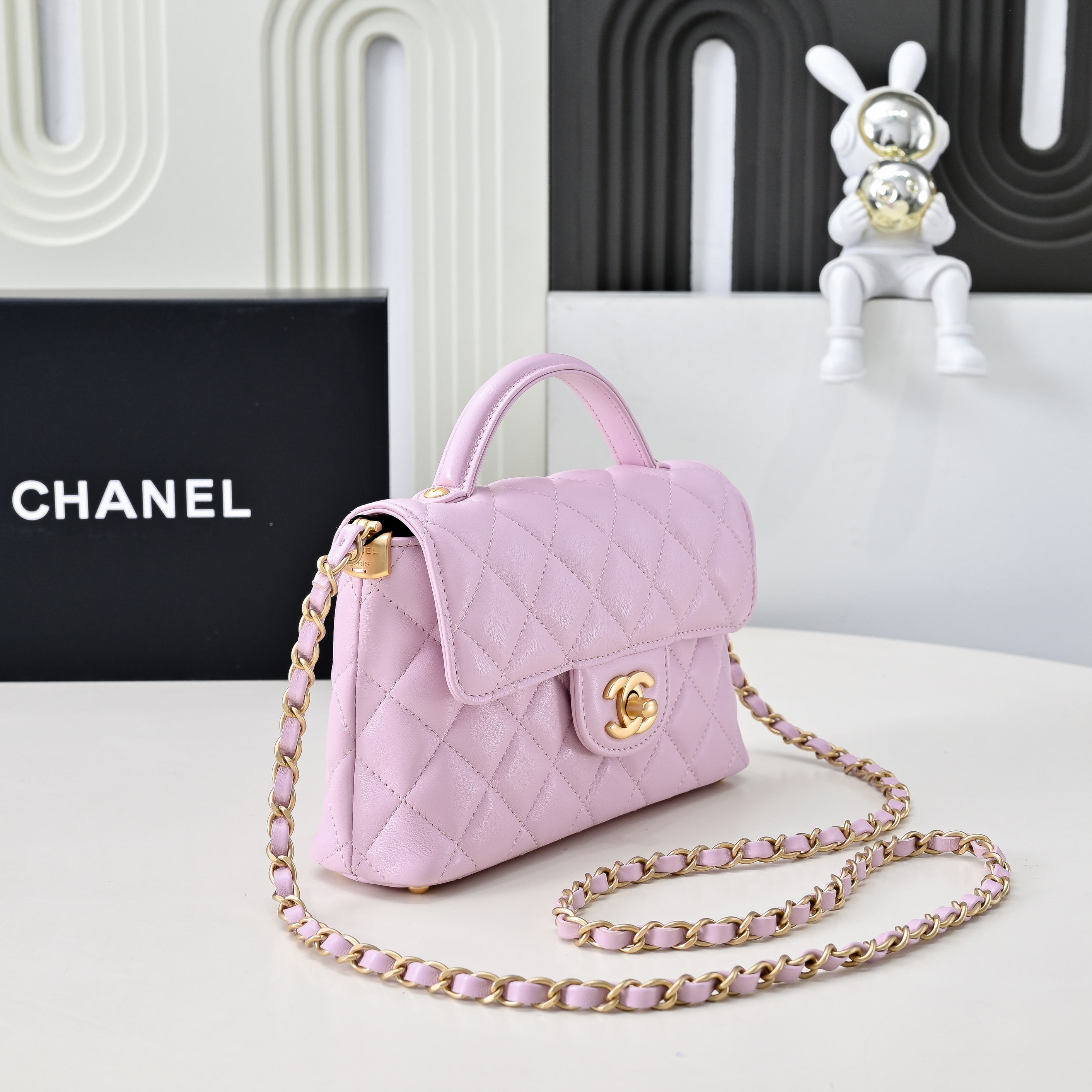 Chanel Basic Bag M-l
