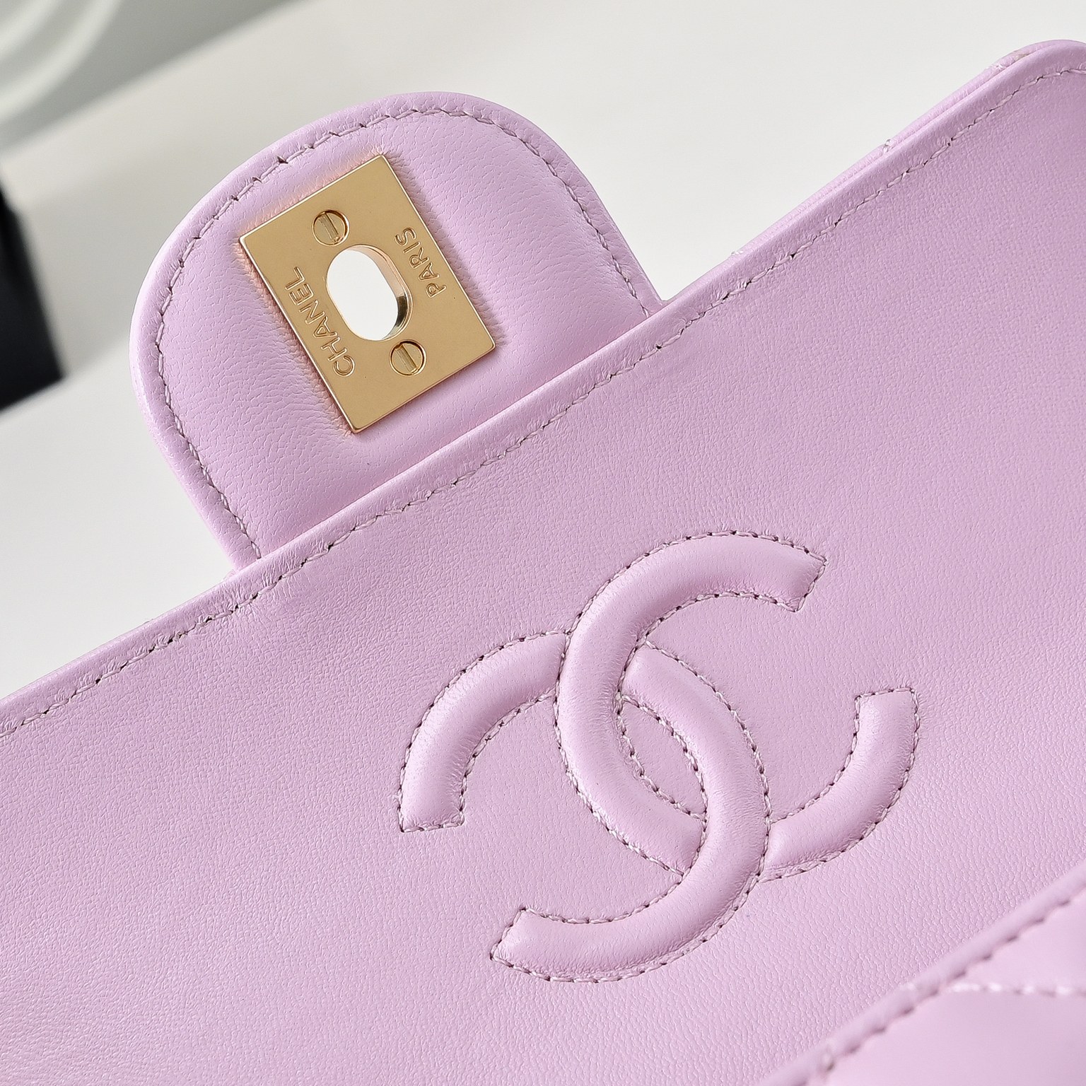 Chanel Basic Bag M-l