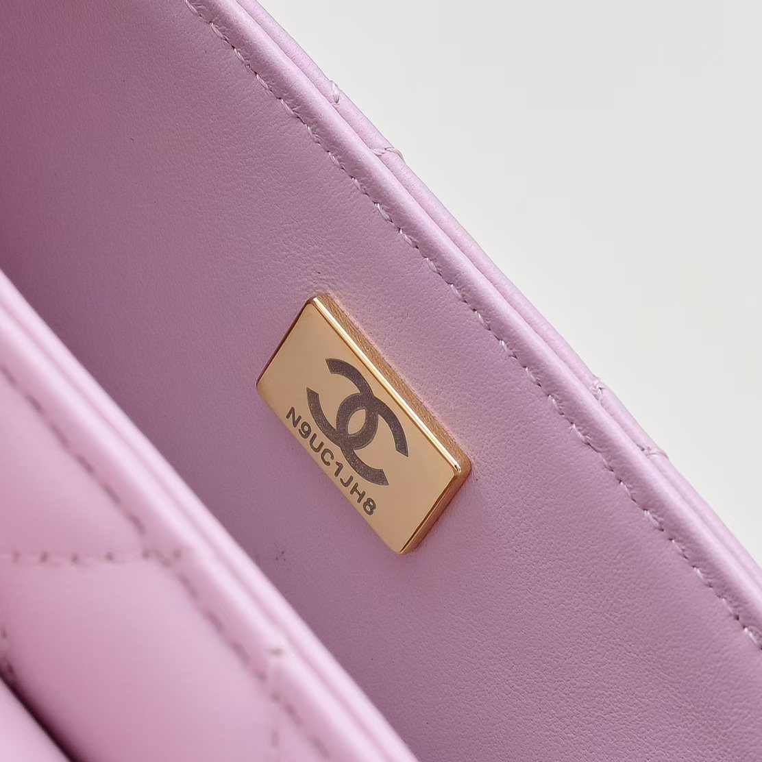 Chanel Basic Bag M-l