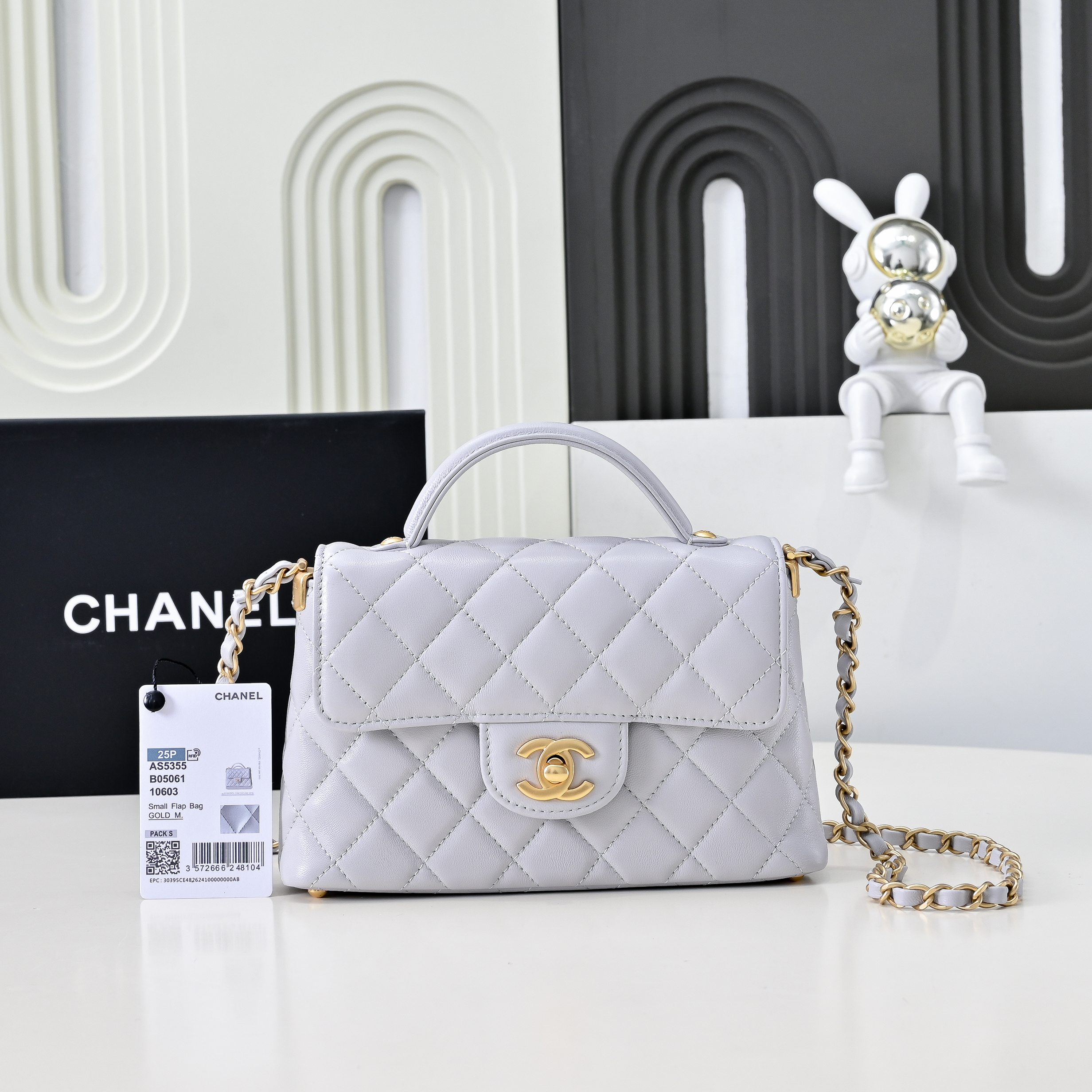 Chanel Basic Bag M-l