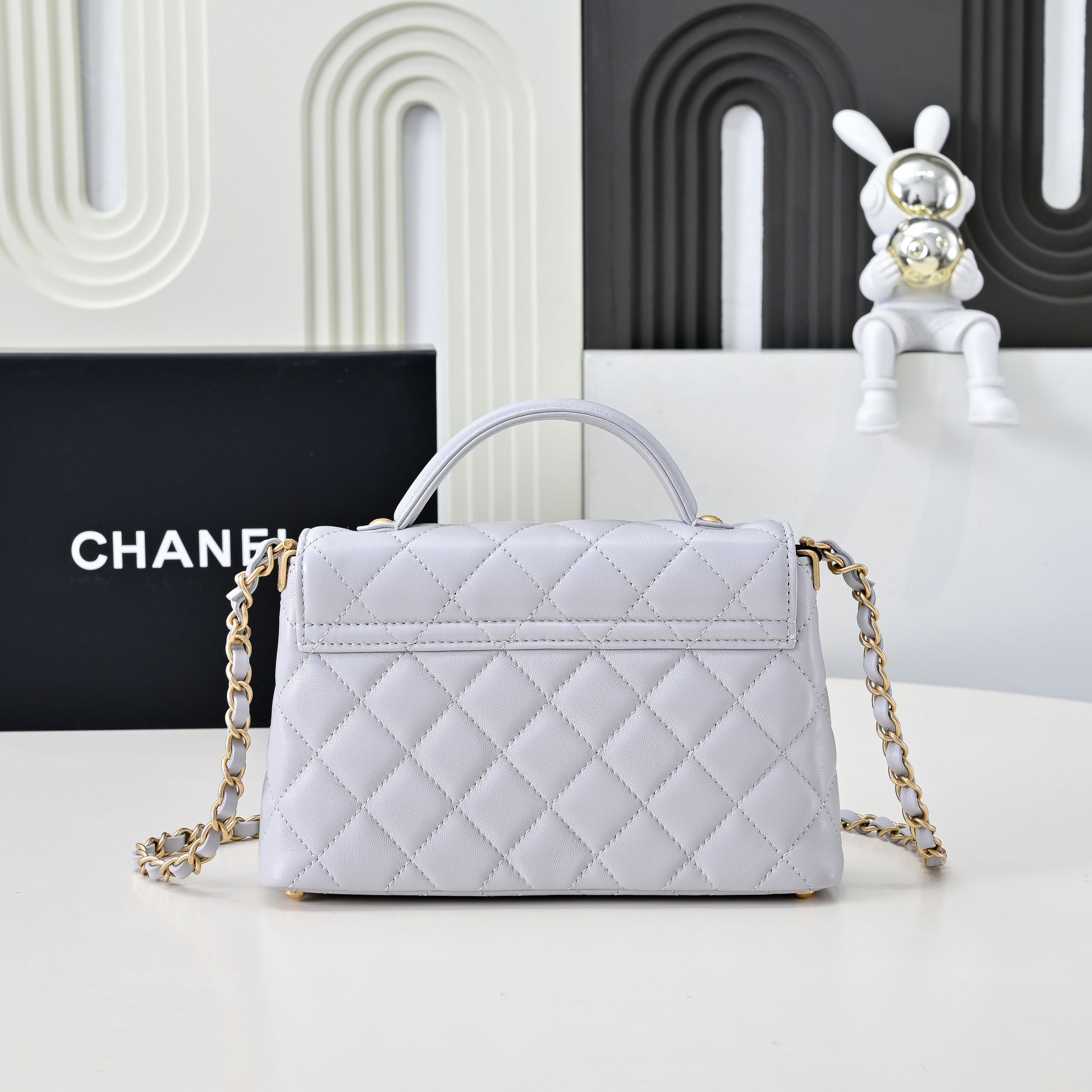 Chanel Basic Bag M-l