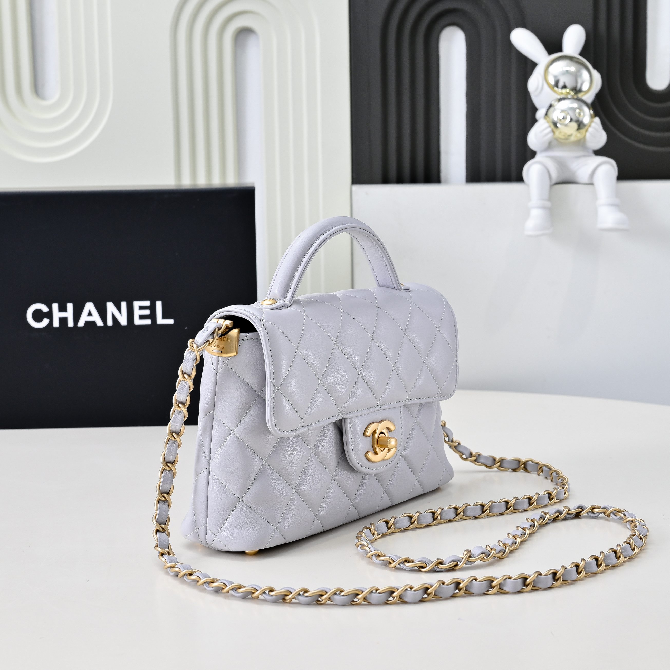 Chanel Basic Bag M-l