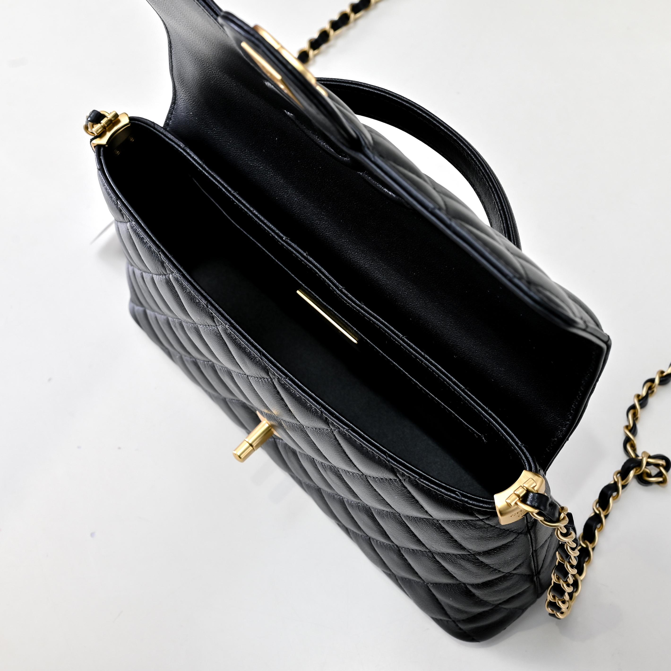 Chanel Basic Bag M-l