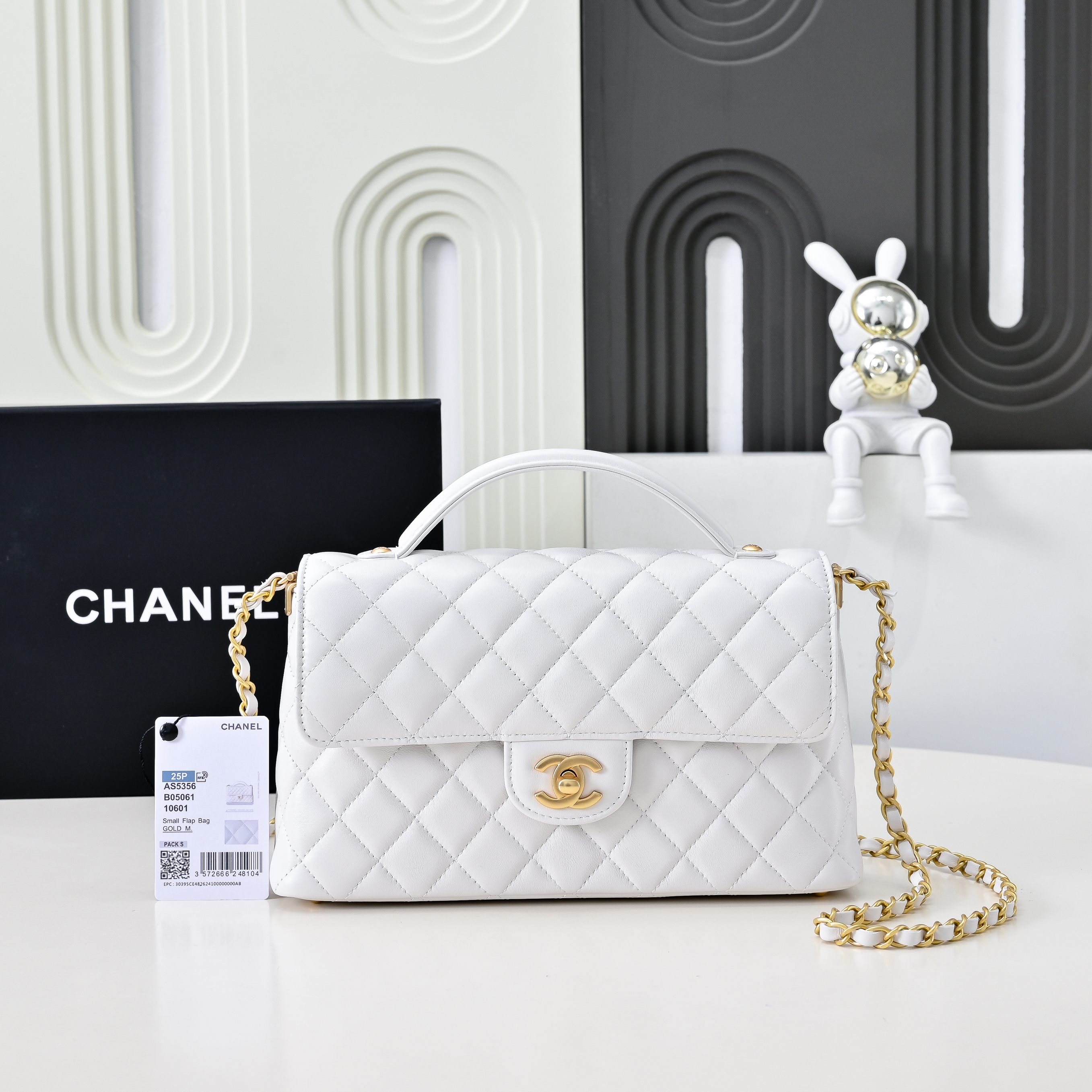 Chanel Basic Bag M-l