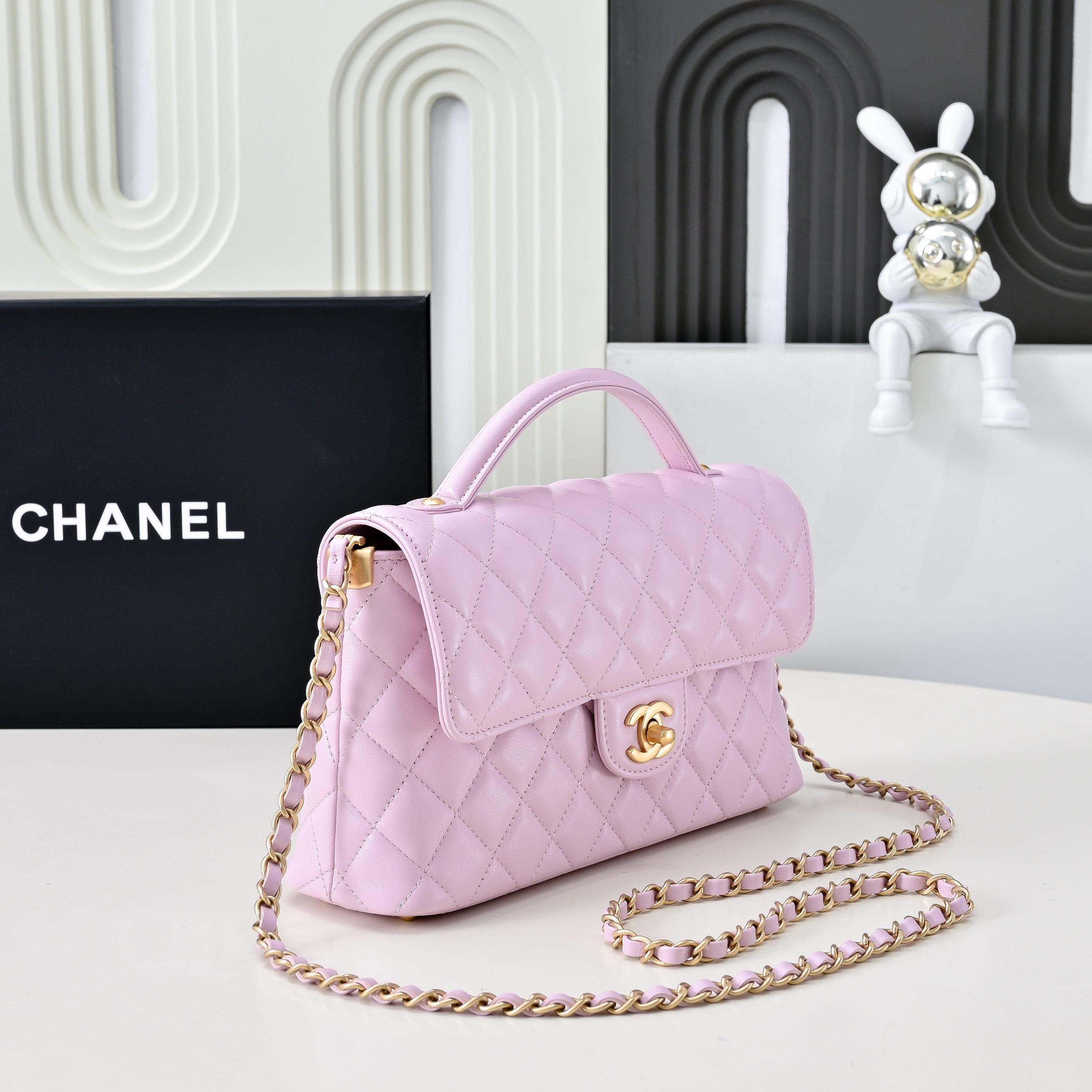 Chanel Basic Bag M-l