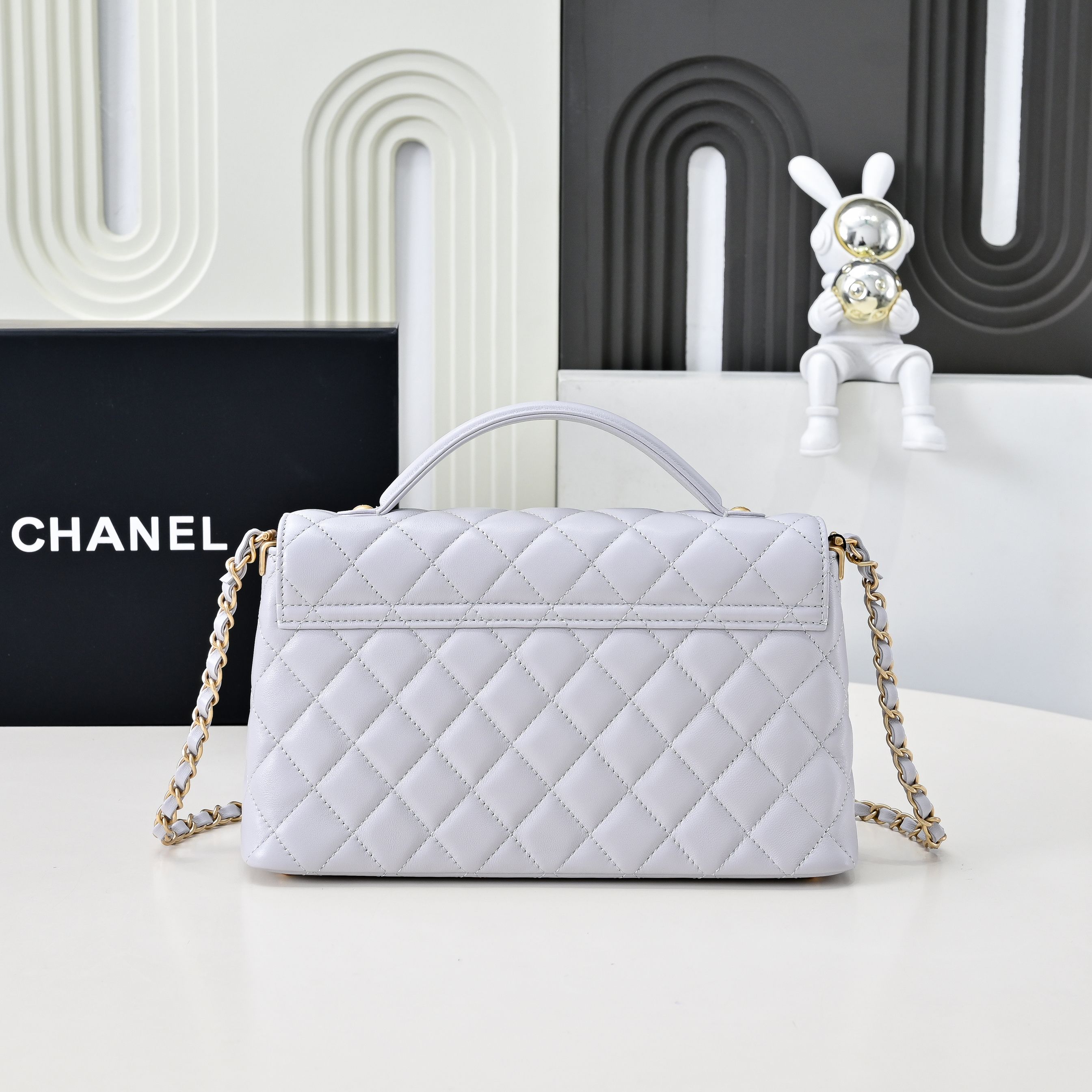Chanel Basic Bag M-l