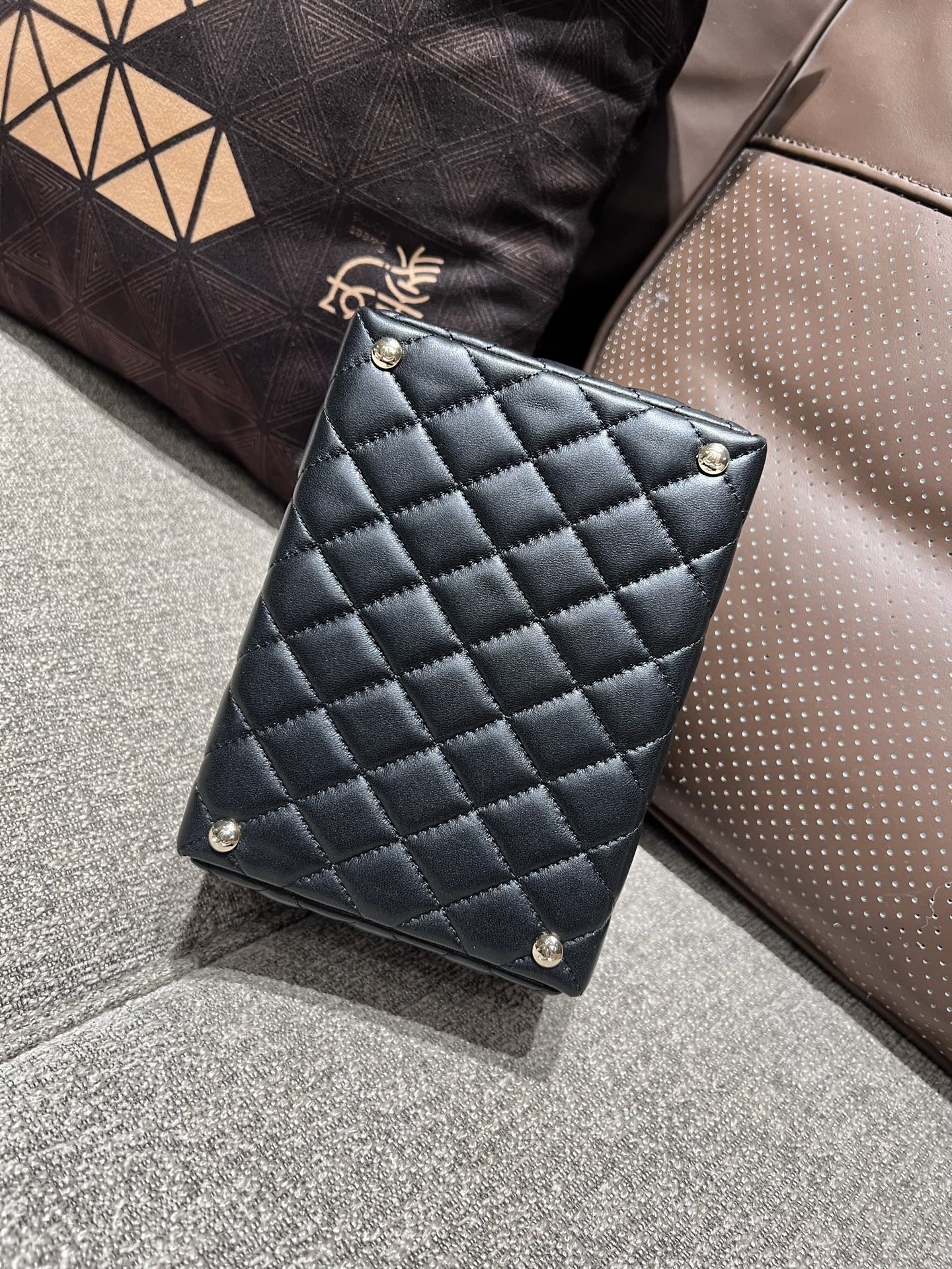 Chanel Clutch Bag Sheepskin M-l