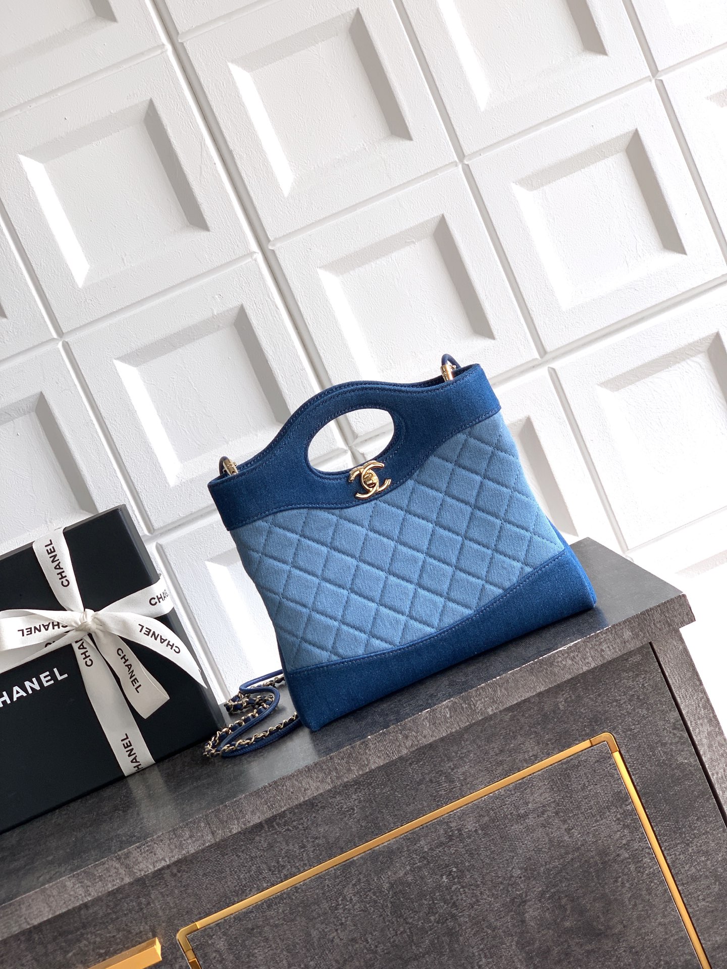 Chanel Basic Bag Blue M-l-s