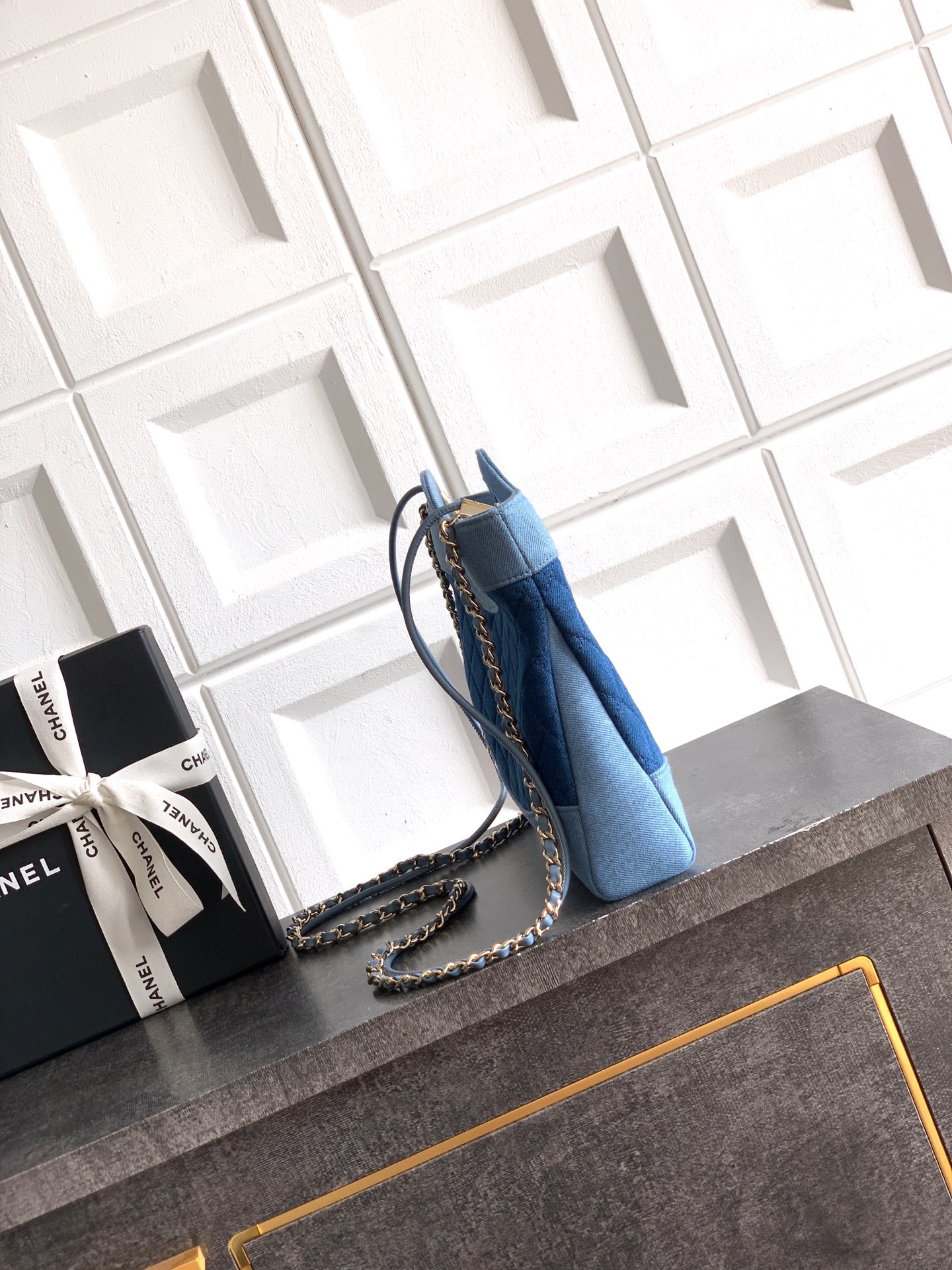 Chanel Basic Bag Blue M-l-s