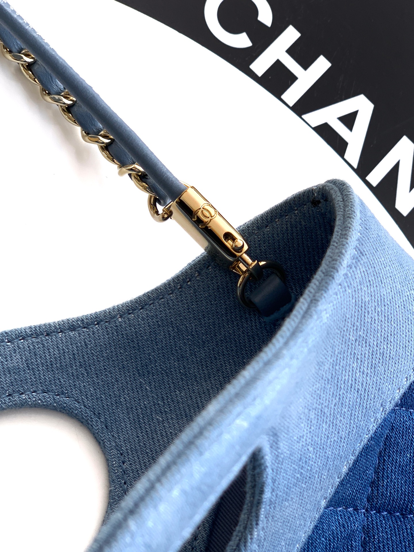 Chanel Basic Bag Blue M-l-s