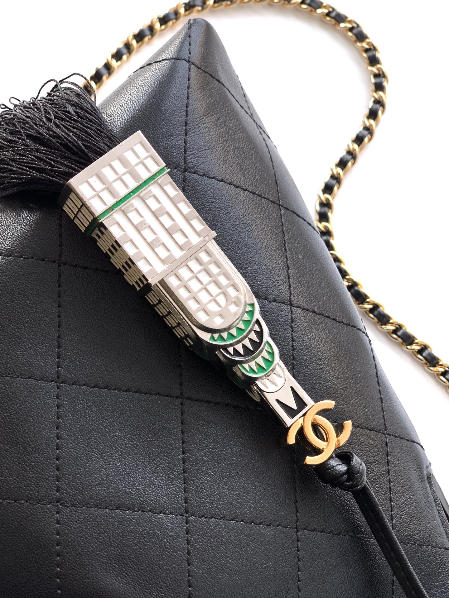 Chanel Basic Bag 11cm-l