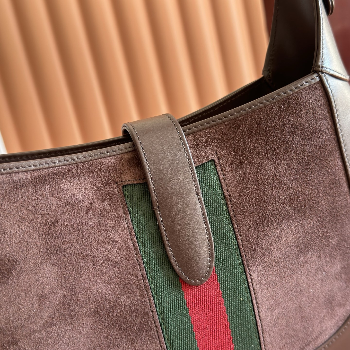 Gucci Basic Bag Gold