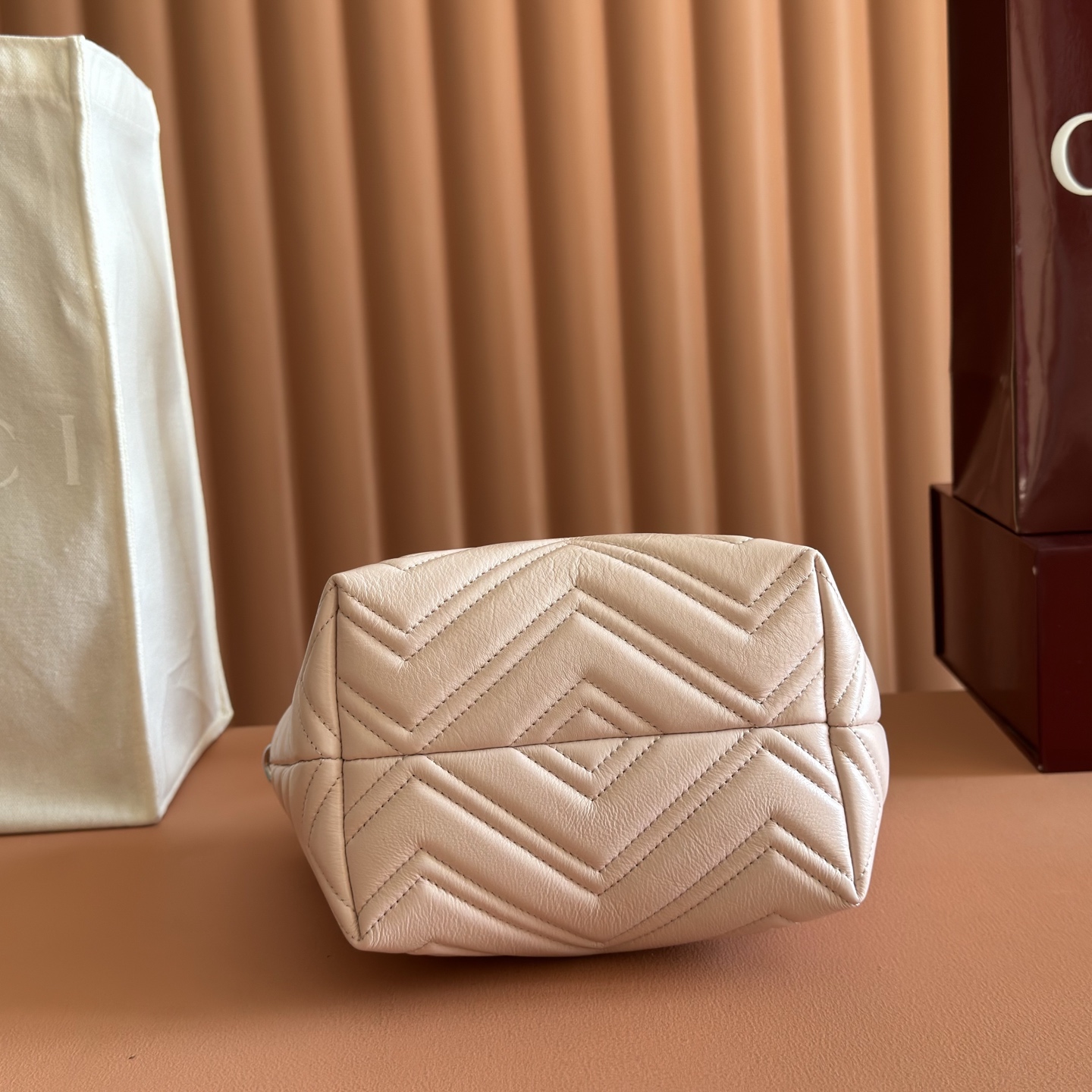 Gucci Tote Bag Cow Leather Black M