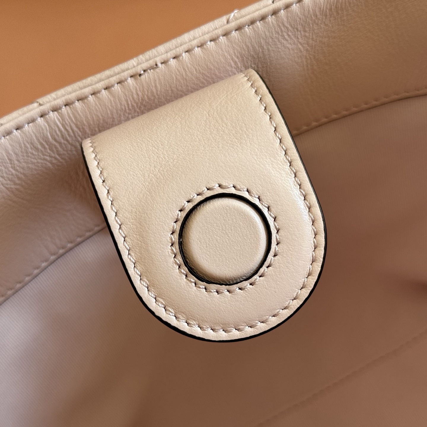 Gucci Tote Bag Cow Leather Black M