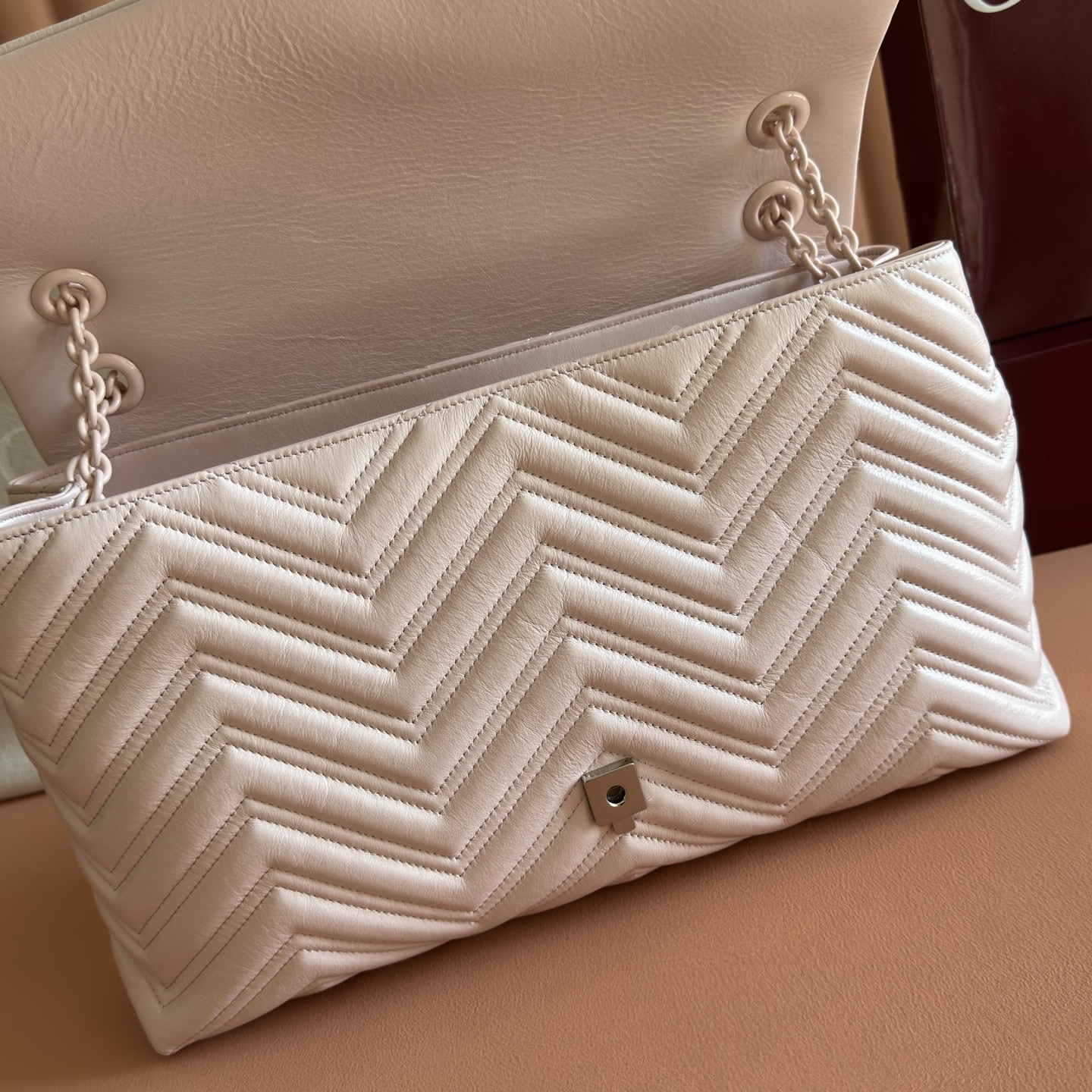 Gucci Basic Bag Cow Leather Black M