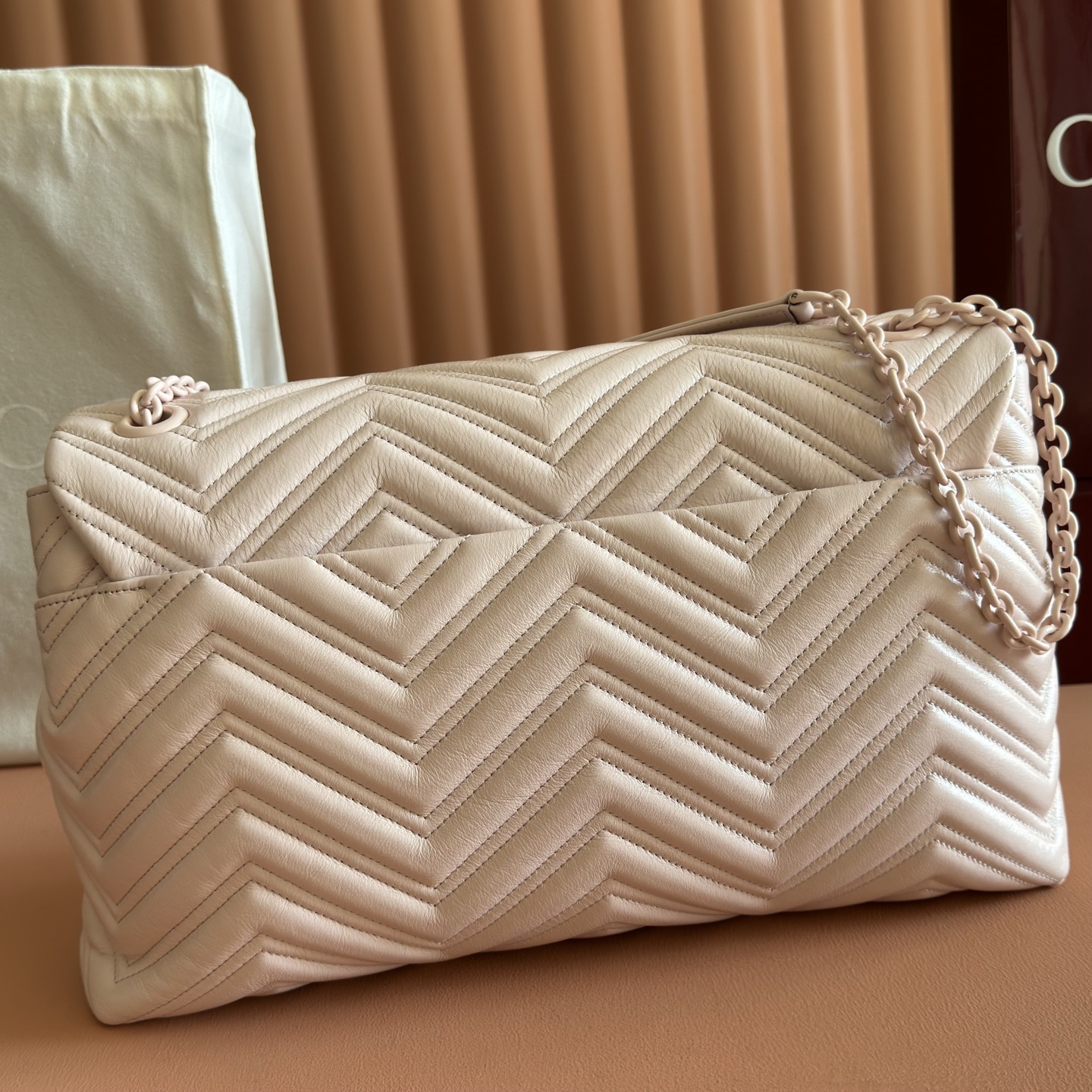 Gucci Basic Bag Cow Leather Black M