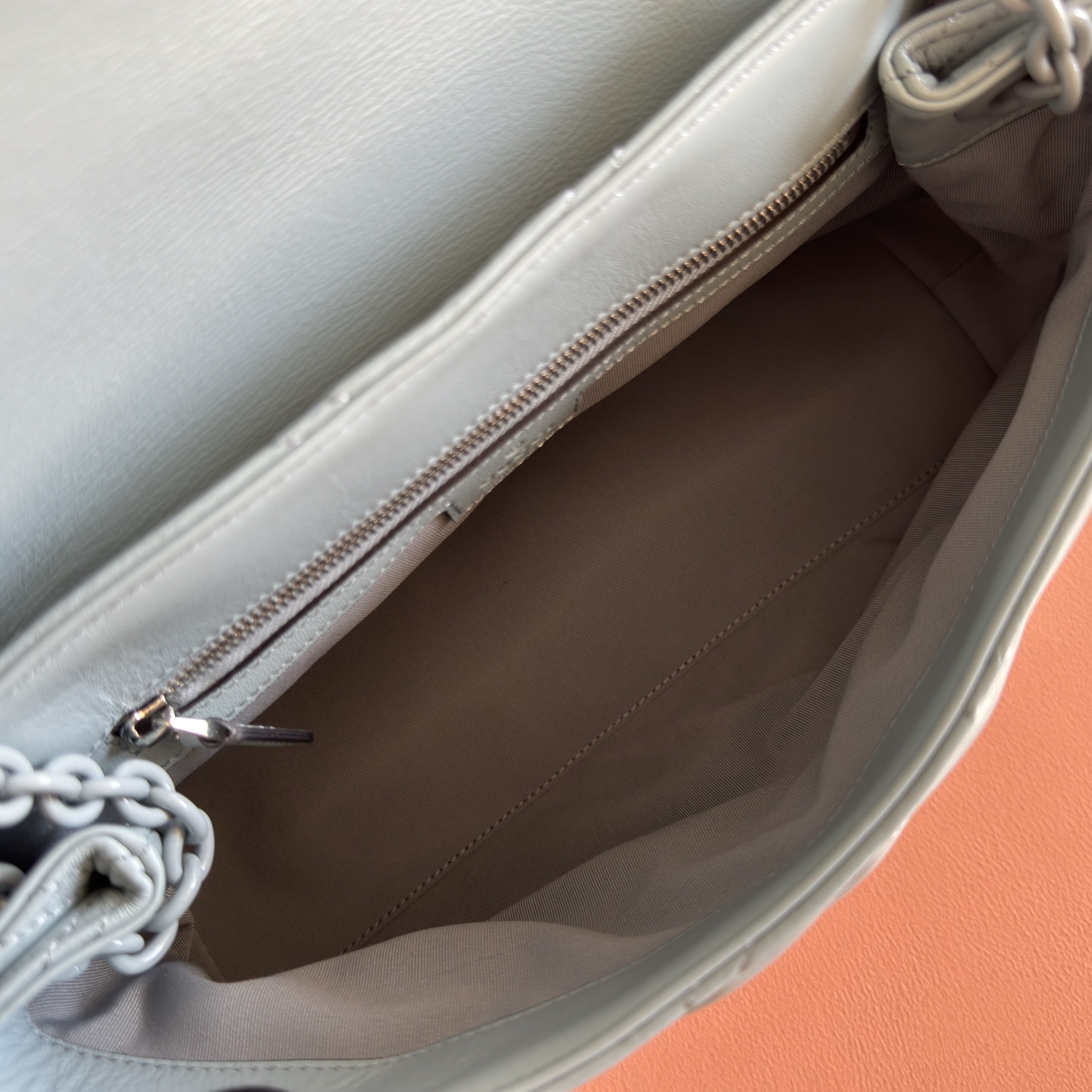 Gucci Basic Bag Cow Leather Black M