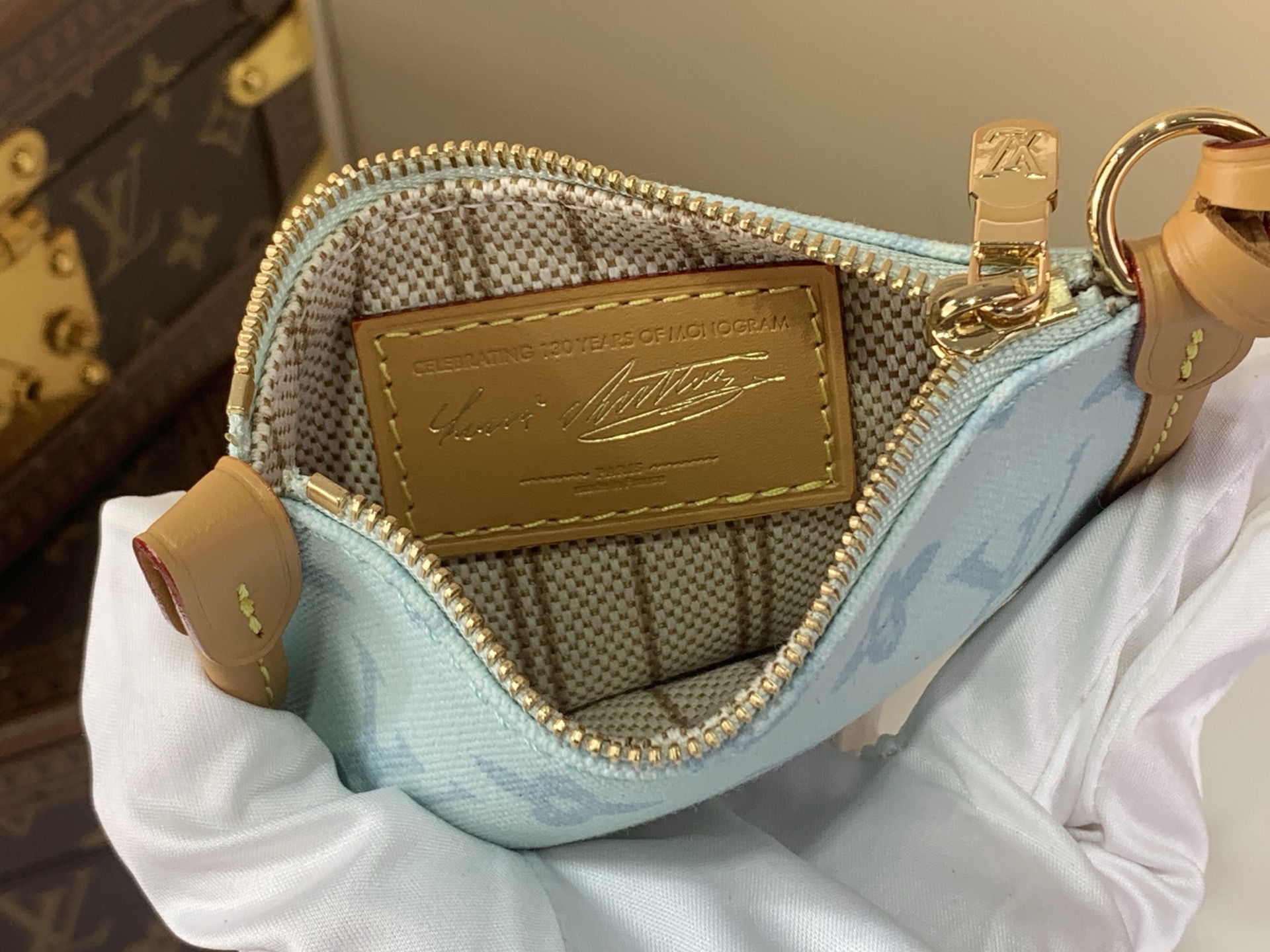 Louis Vuitton Basic Bag Canvas Gold M-l