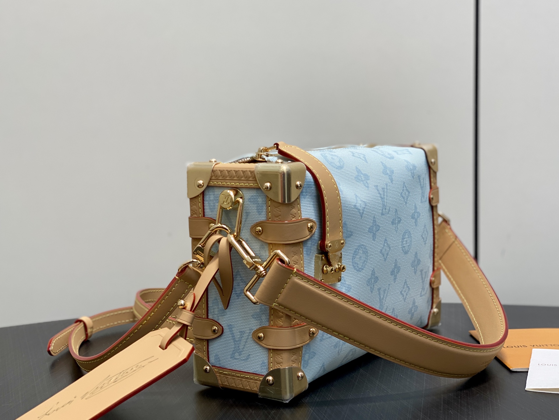 Louis Vuitton Basic Bag Cow Leather Gold M-l-s