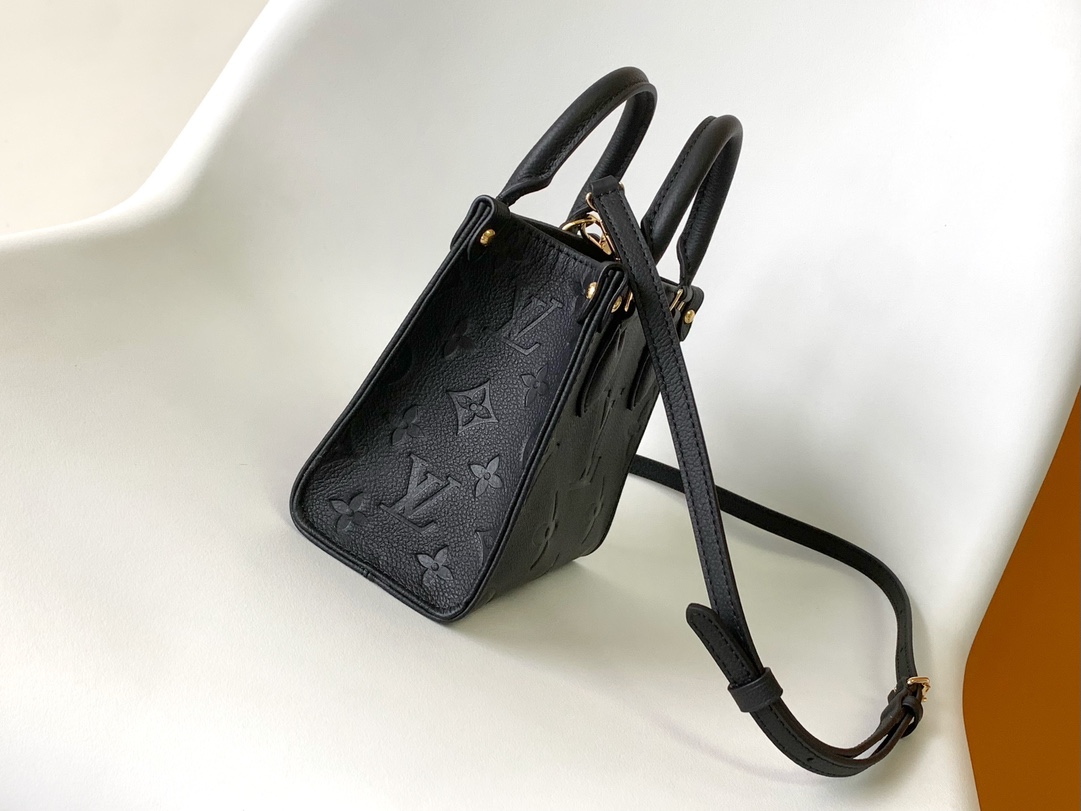 Louis Vuitton Basic Bag Cow Leather Black M