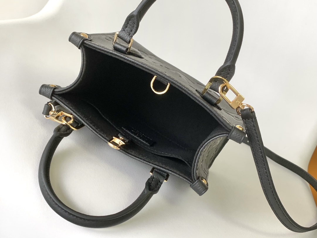 Louis Vuitton Basic Bag Cow Leather Black M