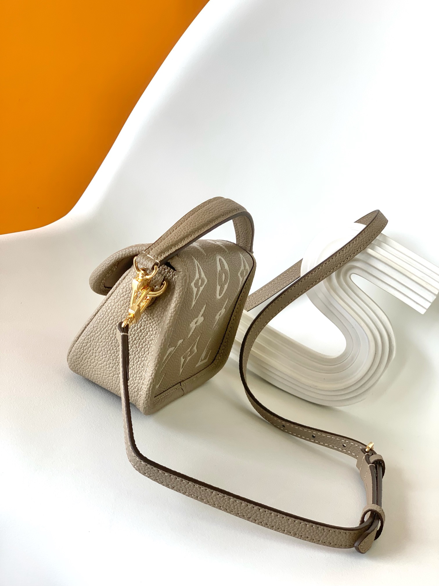 Louis Vuitton Basic Bag Cow Leather Blue M