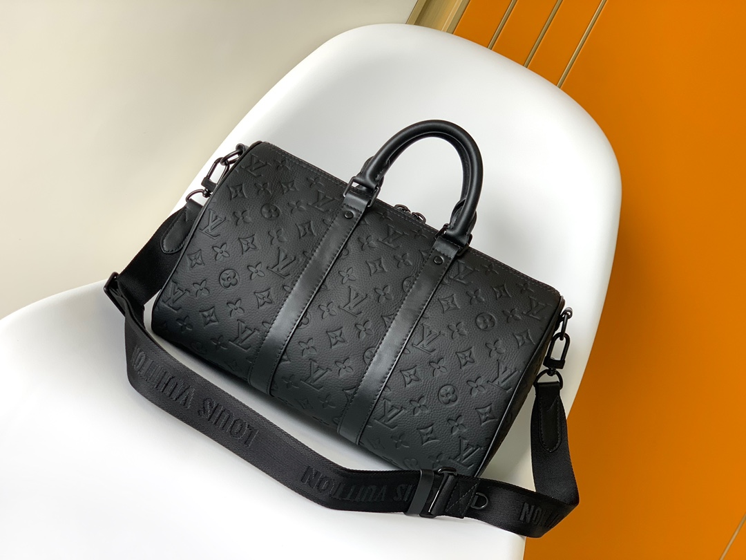 Louis Vuitton Basic Bag Cow Leather M-l-s