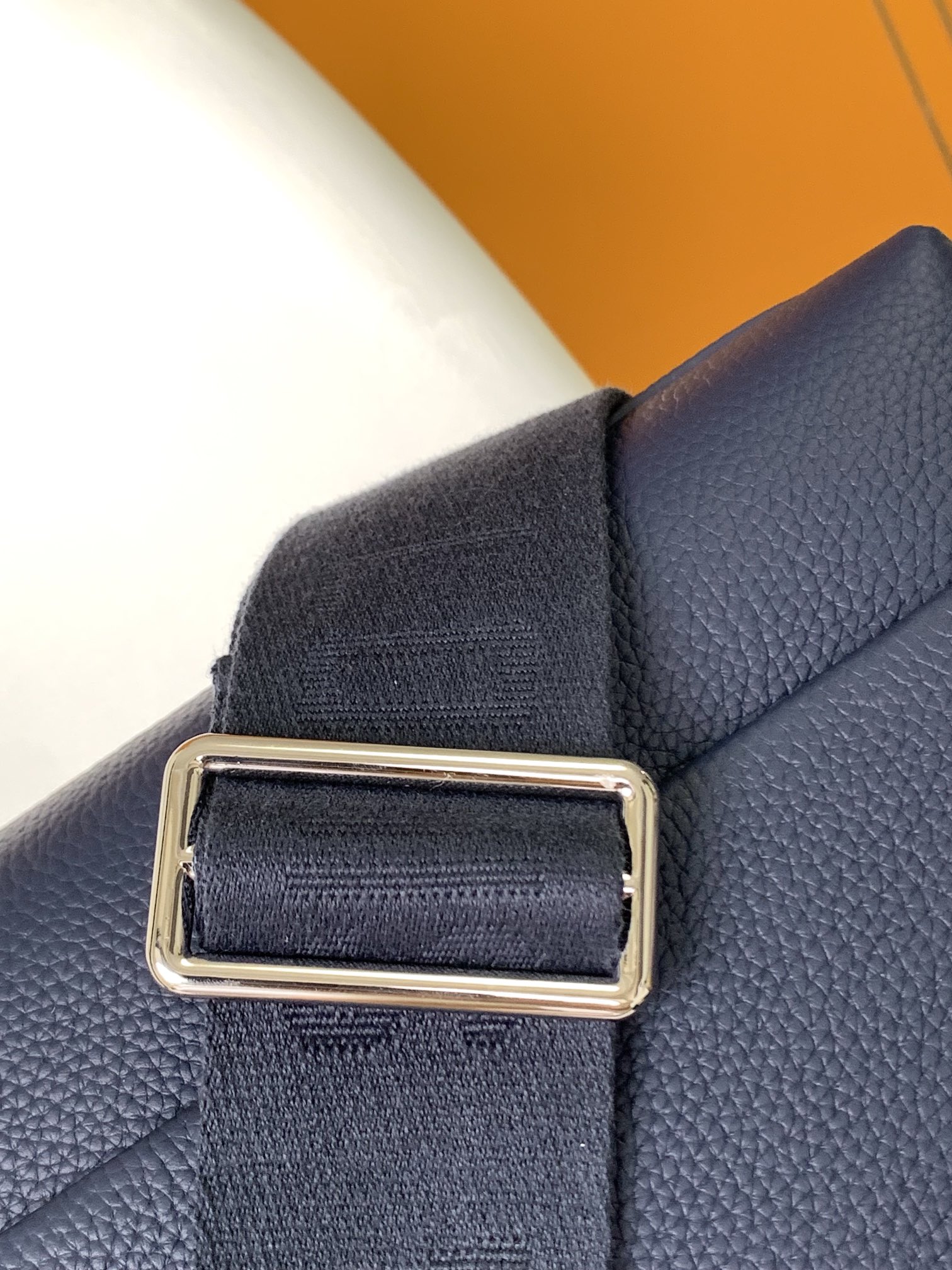 Louis Vuitton Messenger Bag Cow Leather Black M-l-s