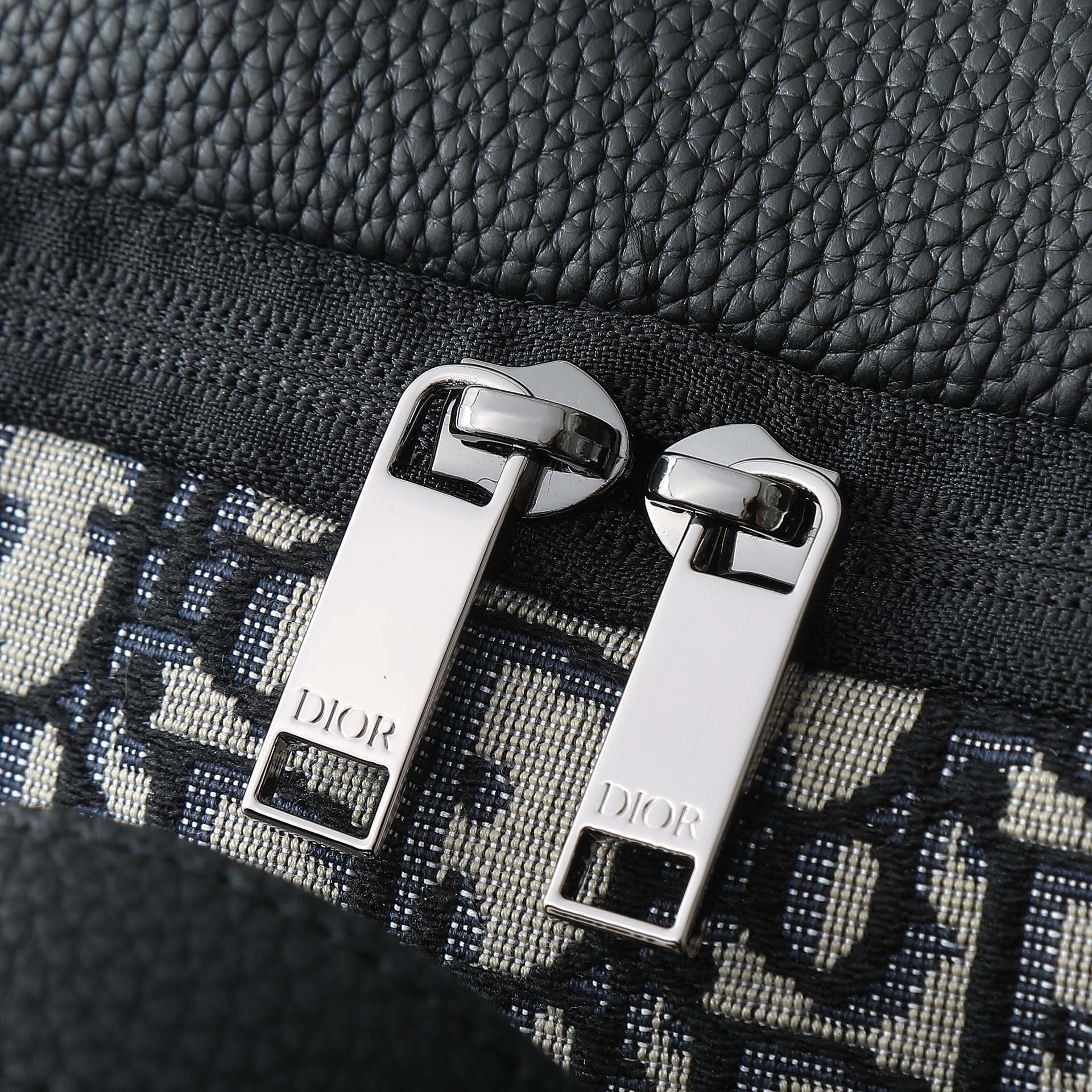 Dior Basic Bag Cow Leather Black L-s