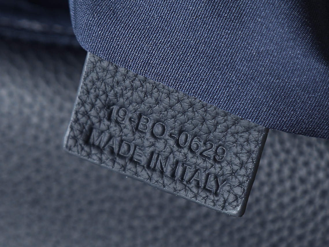 Dior Shoulder Bag Cow Leather Blue M-l-s