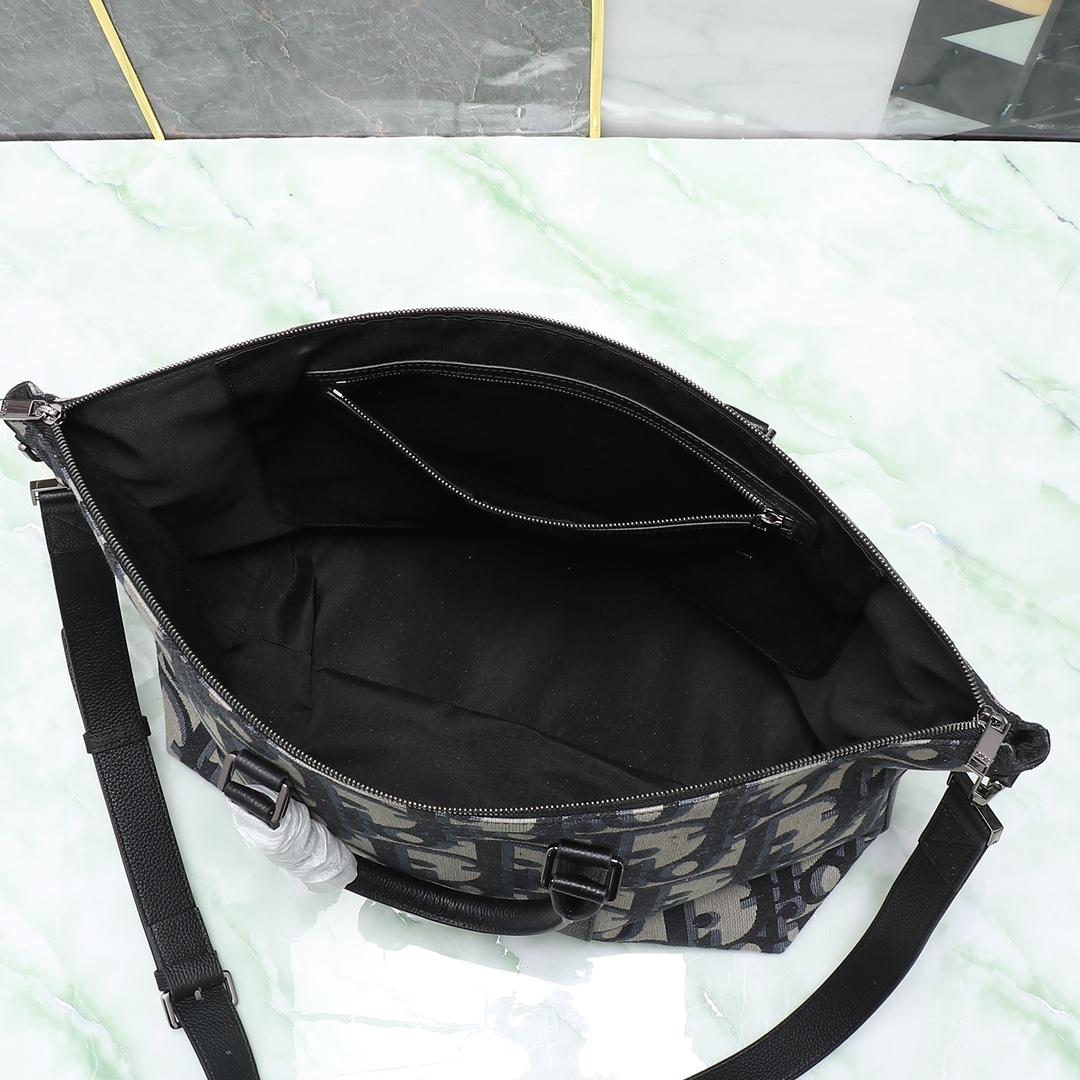 Dior Basic Bag Black M-l