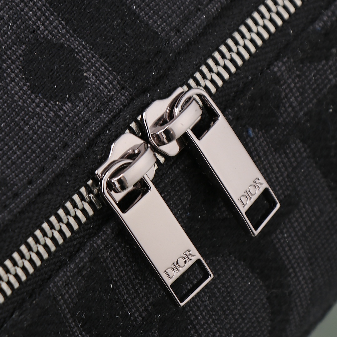 Dior Basic Bag Black M-l