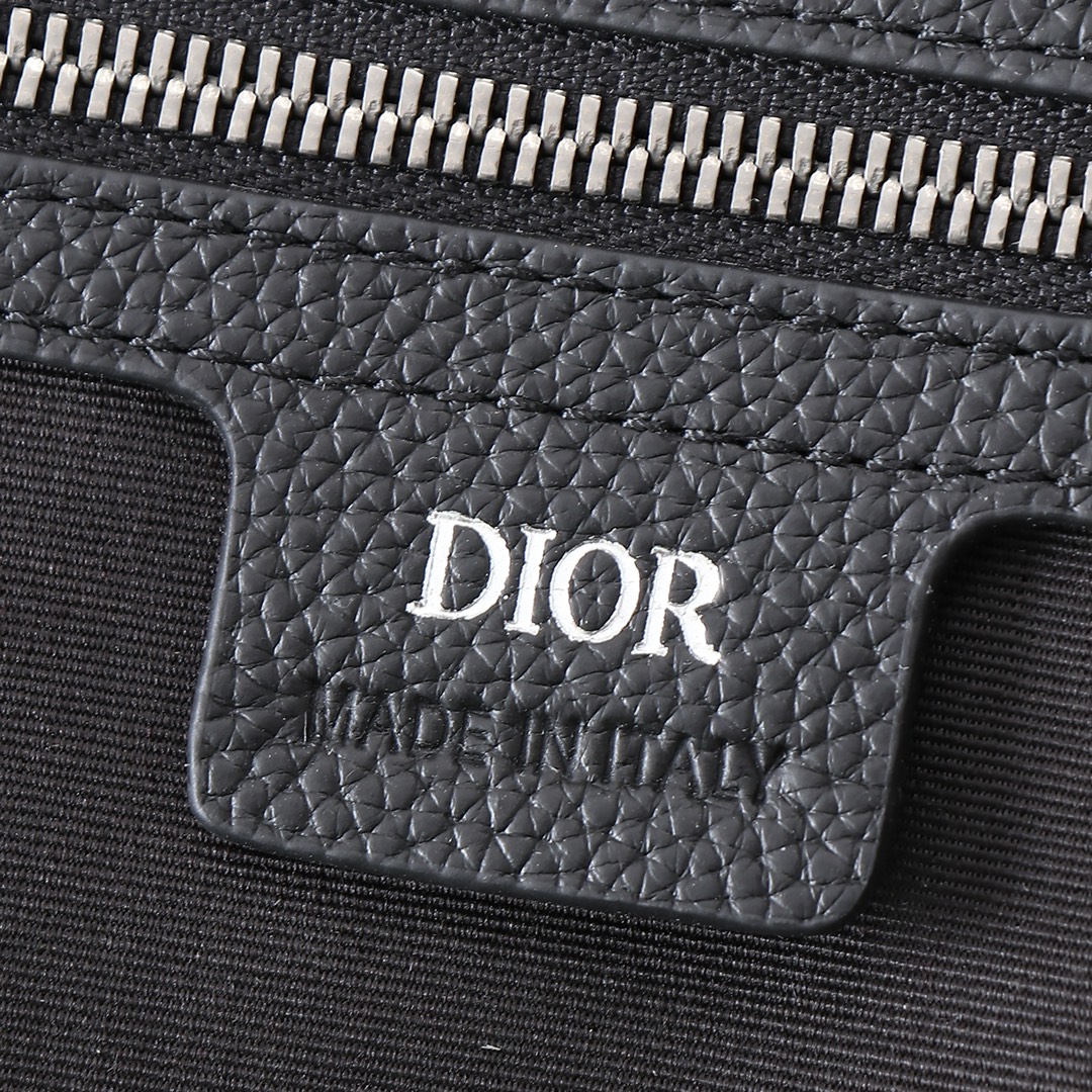 Dior Basic Bag Black M-l