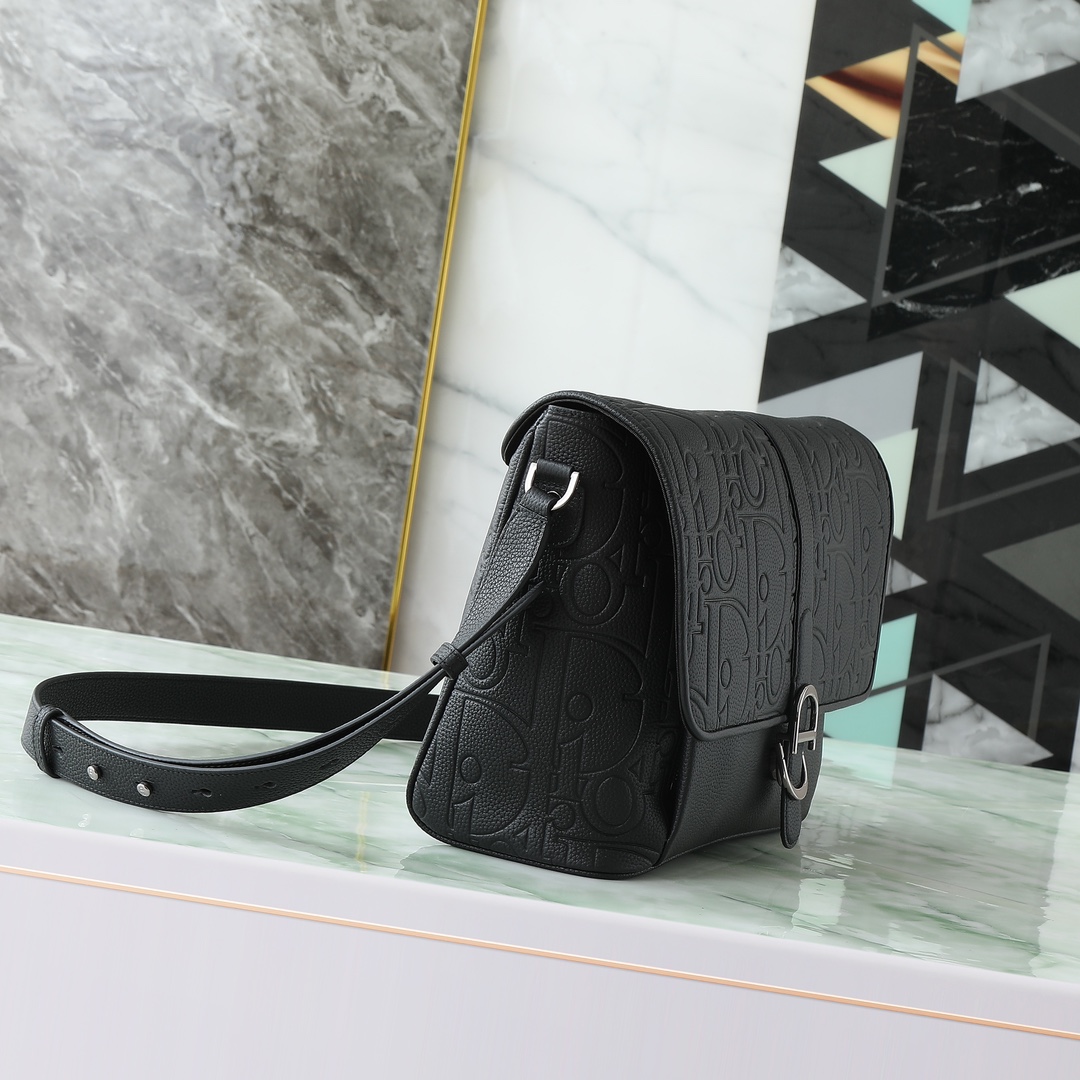 Dior Messenger Bag Cow Leather Black M-l-s-197l