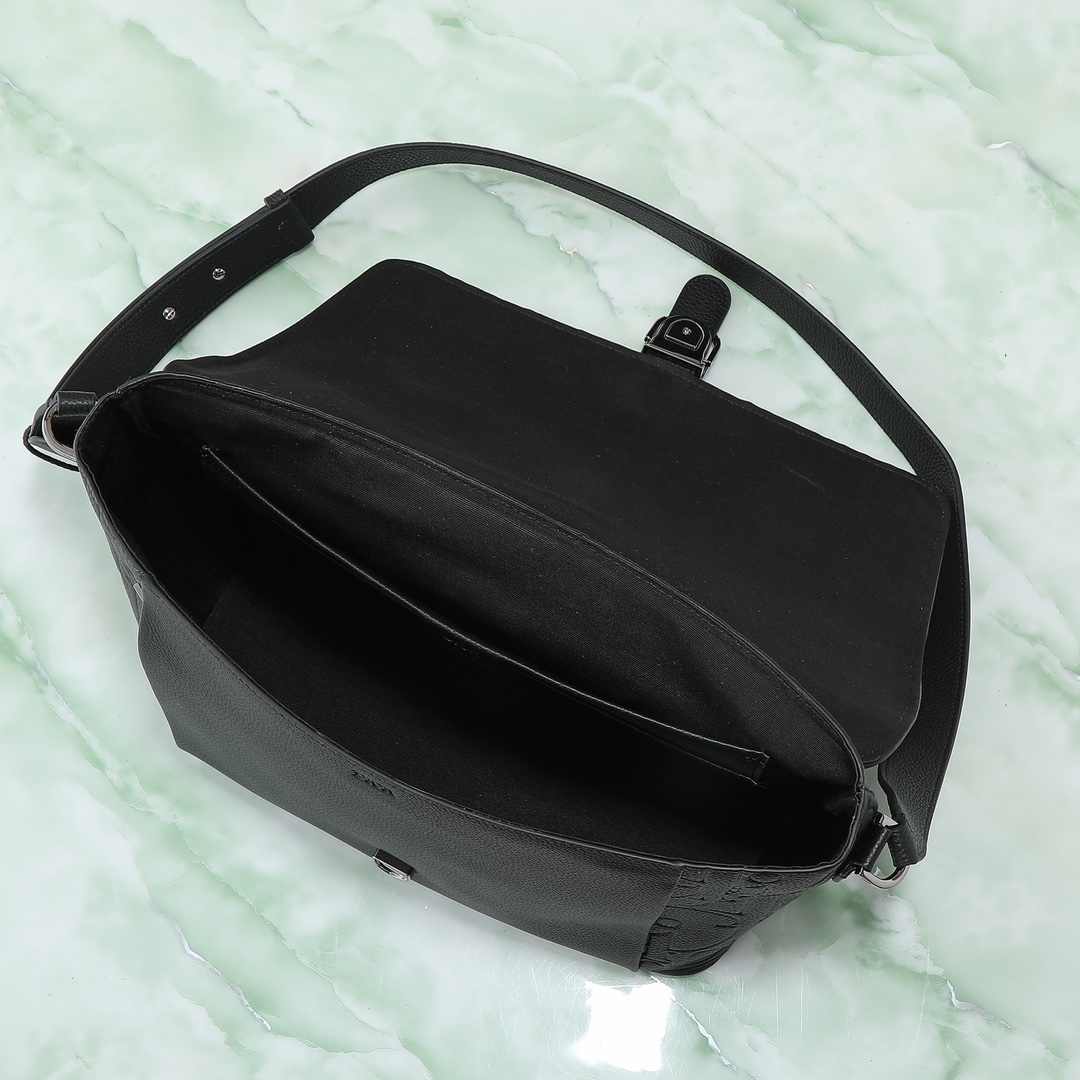 Dior Messenger Bag Cow Leather Black M-l-s-197l