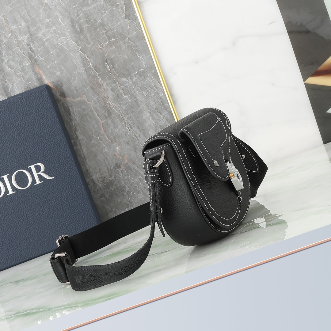 Dior Messenger Bag Cow Leather Black S