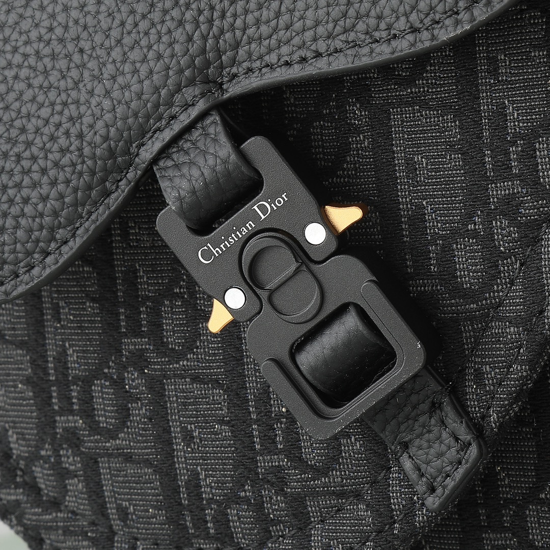 Dior Messenger Bag Cow Leather Black L-s